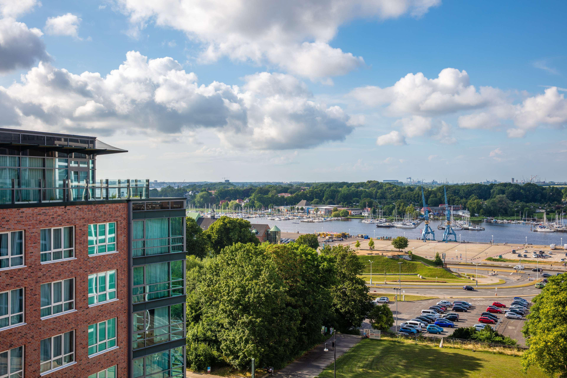 Vista Exterior Radisson Blu Hotel, Rostock