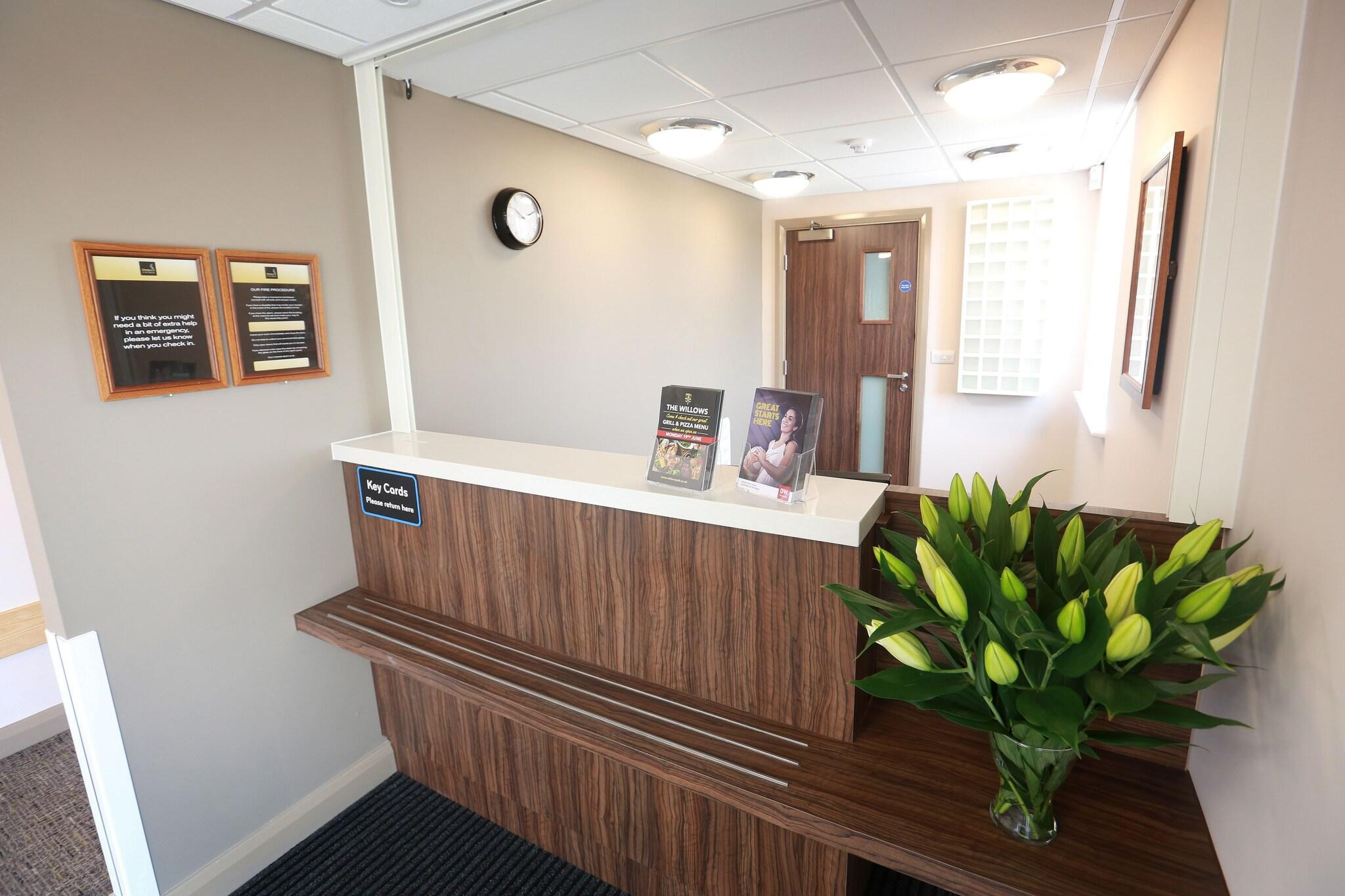 Vista Lobby Willows, Blackburn by Marston's Inn