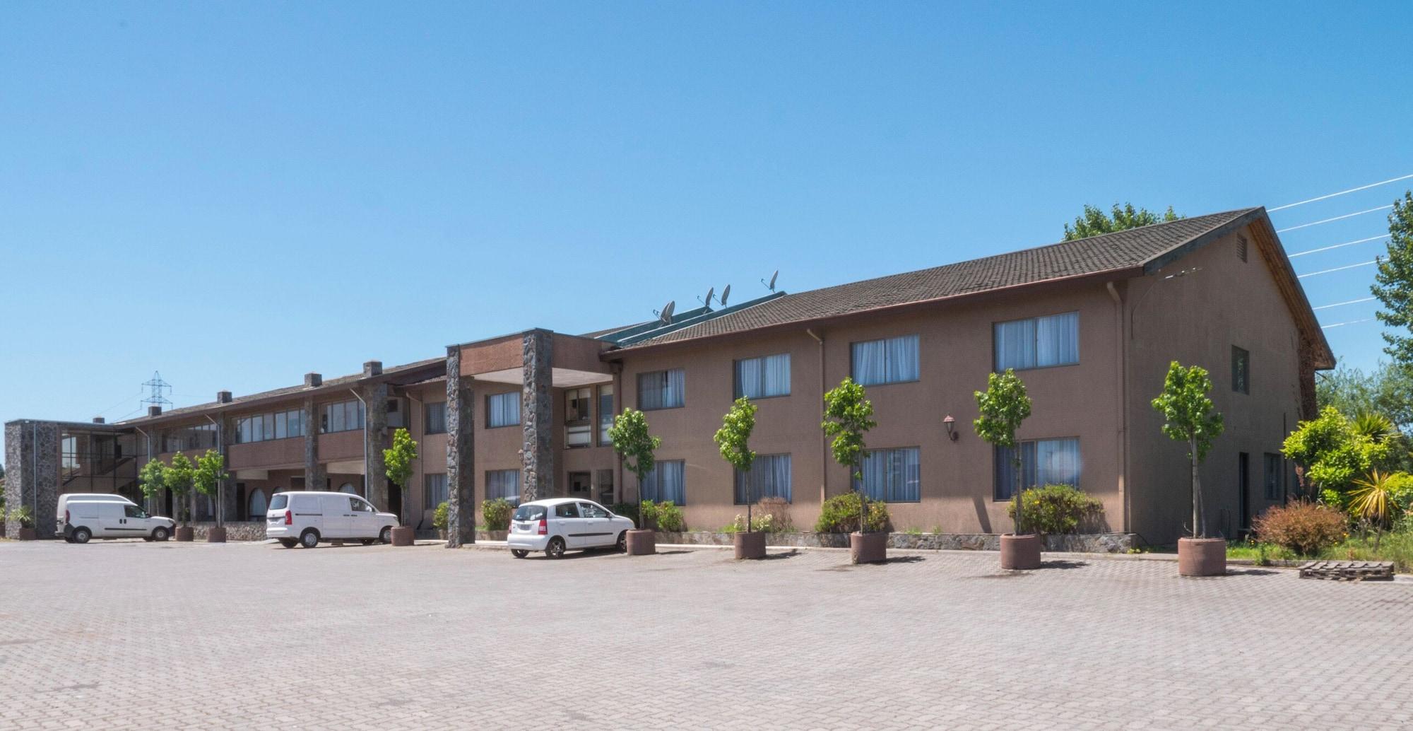 Vista Exterior Econohotel