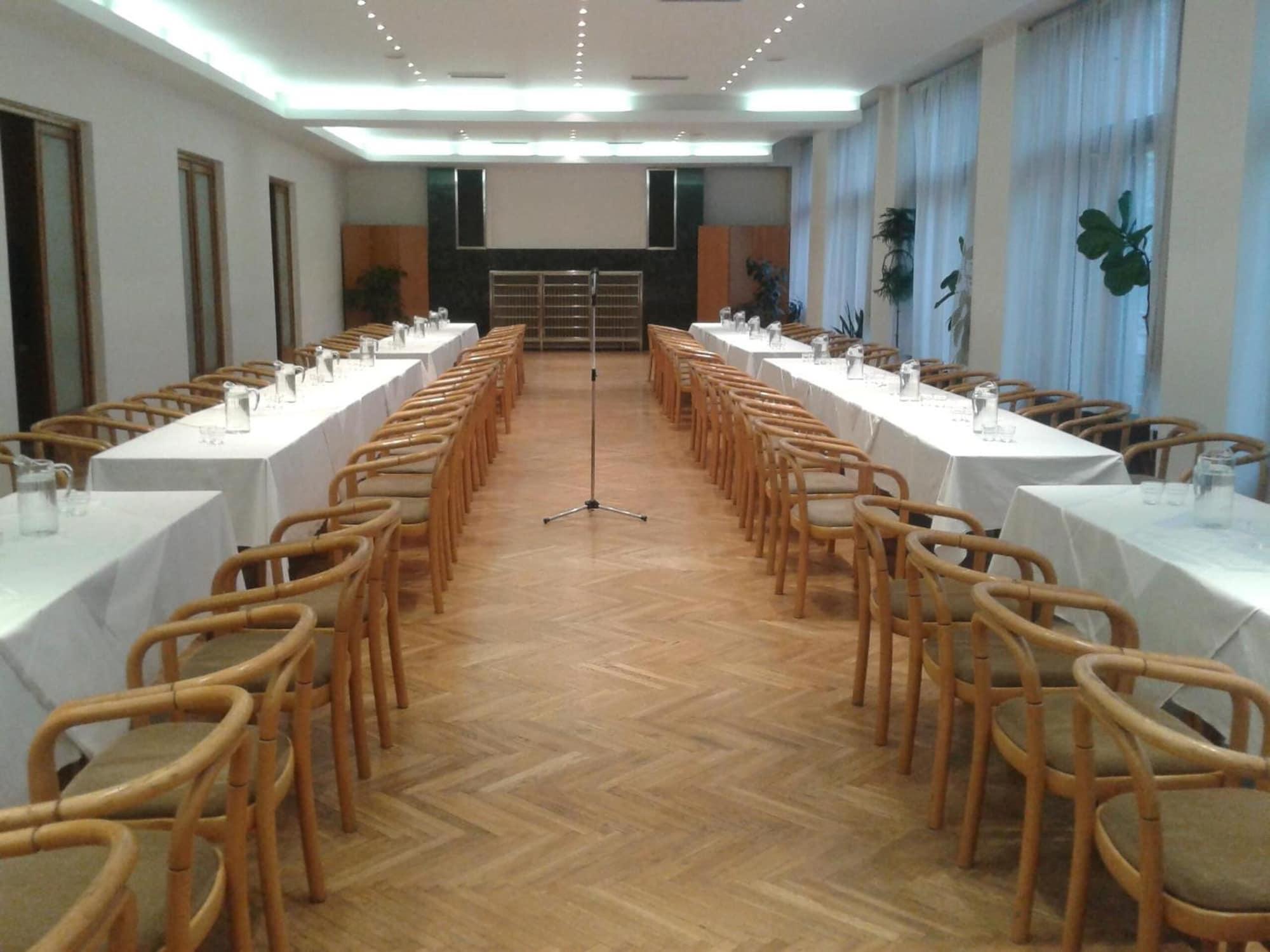 Sala de Reuniones Hotel Legie