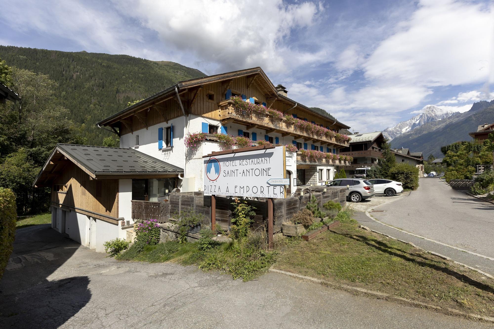 Vista Exterior Hotel Restaurant Le Saint Antoine
