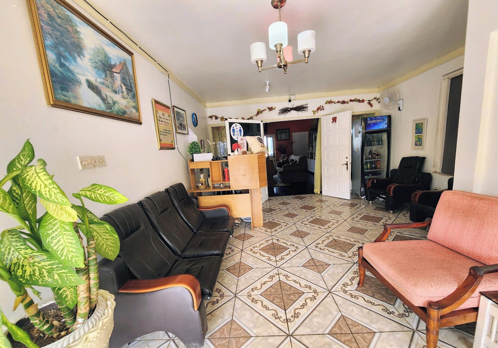 Vista Lobby Pink Hibiscus Villa