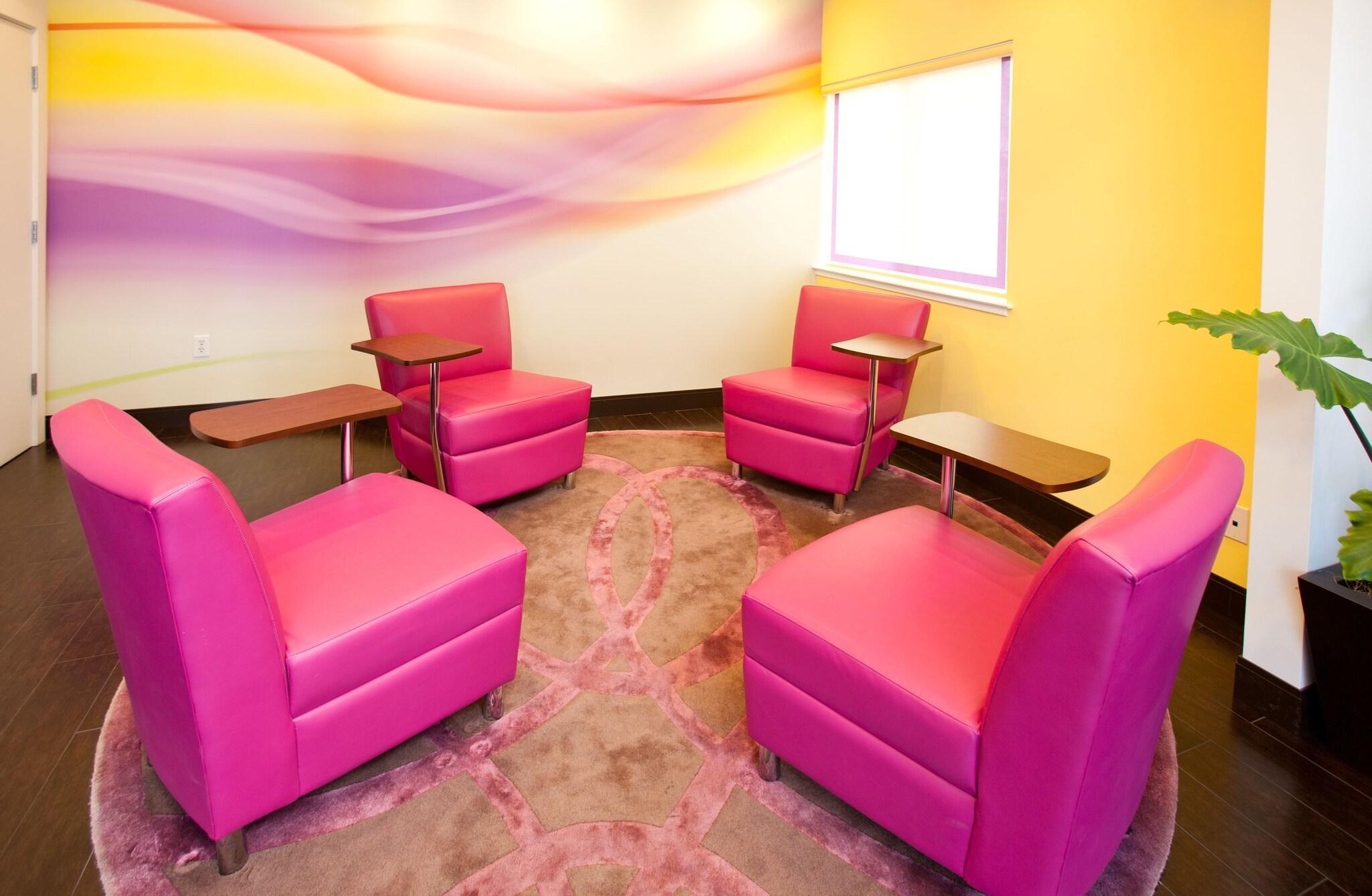 Vista Lobby Menlo Park Inn