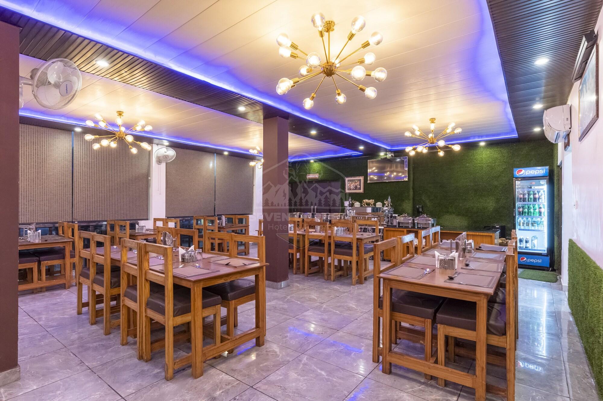 Restaurant Seven Corbett Resort