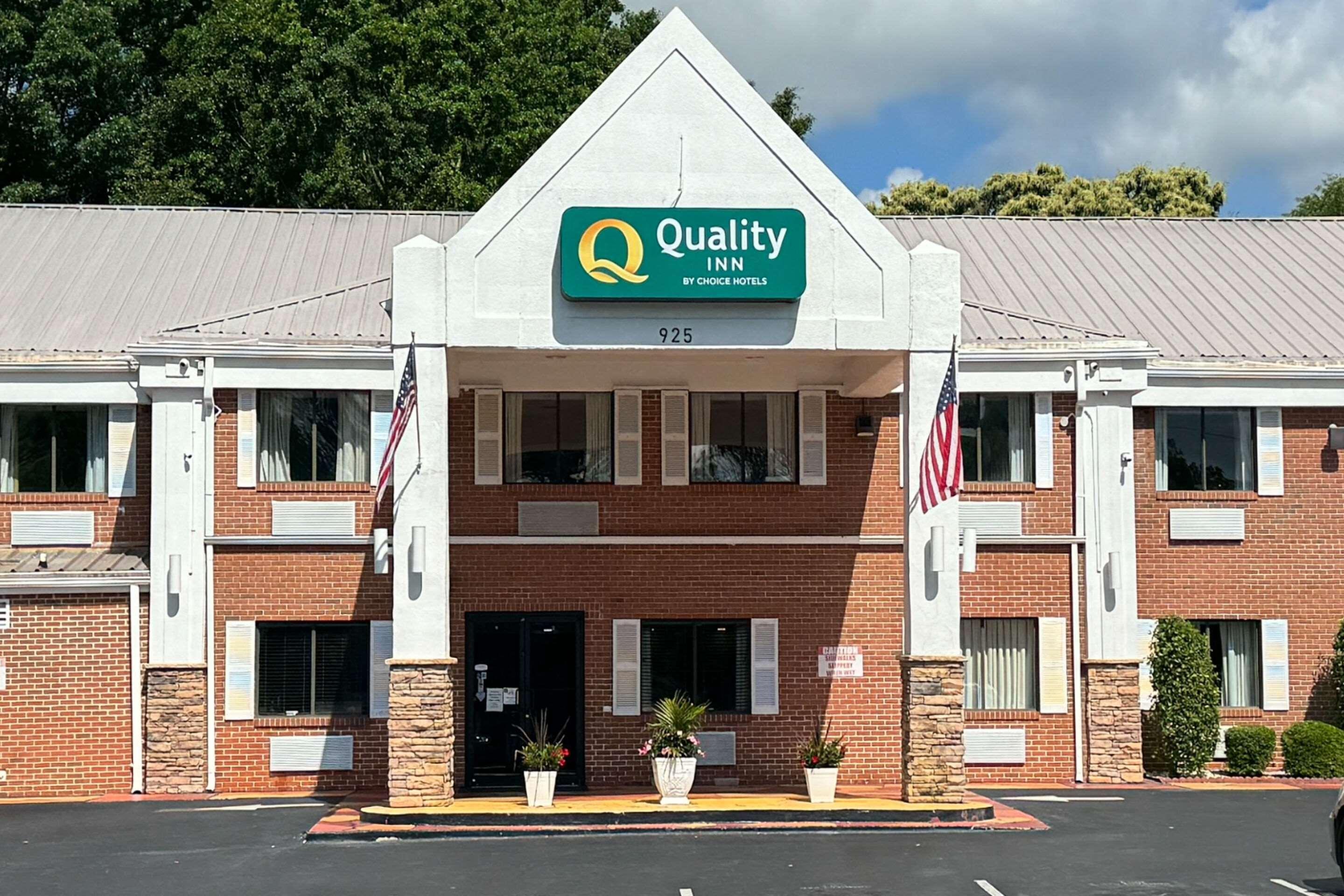 Varios Quality Inn Cedartown