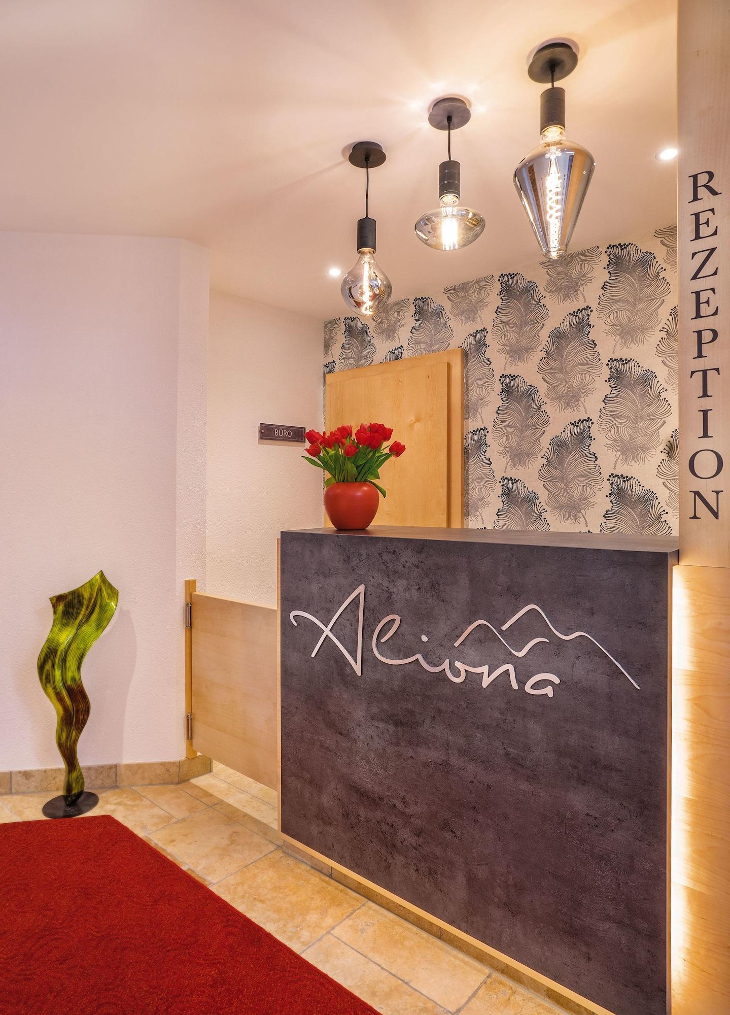 Vista Lobby Aliona Apart