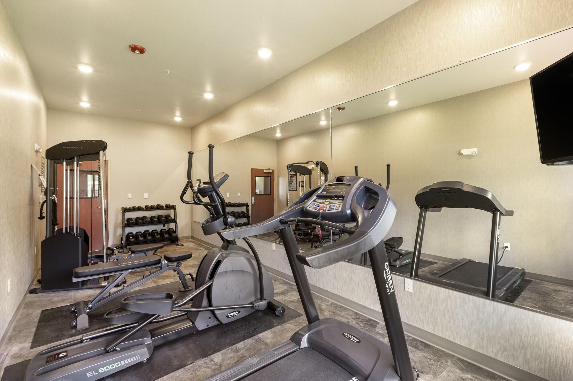 Gimnasio Cobblestone Hotel and Suites Janesville