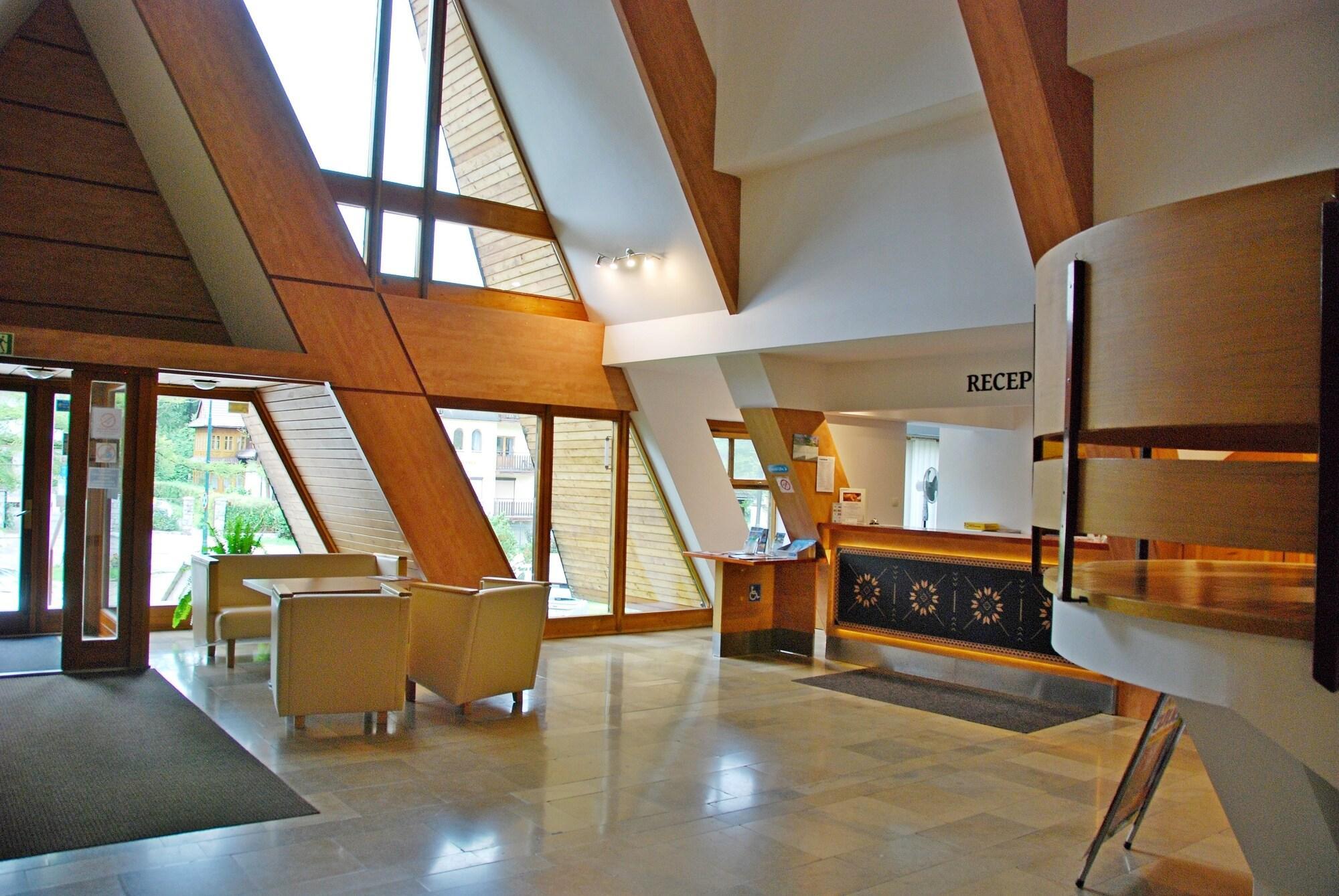 Bar/Salón Pensjonat Biały Potok - POLSKIE TATRY S.A.