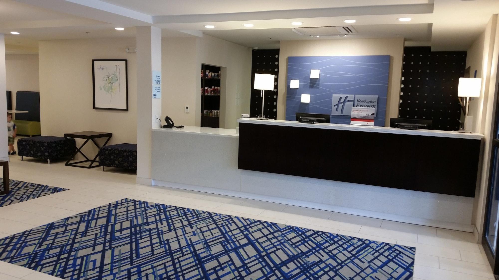 Vista Exterior Holiday Inn Express & Suites West Ocean City by IHG