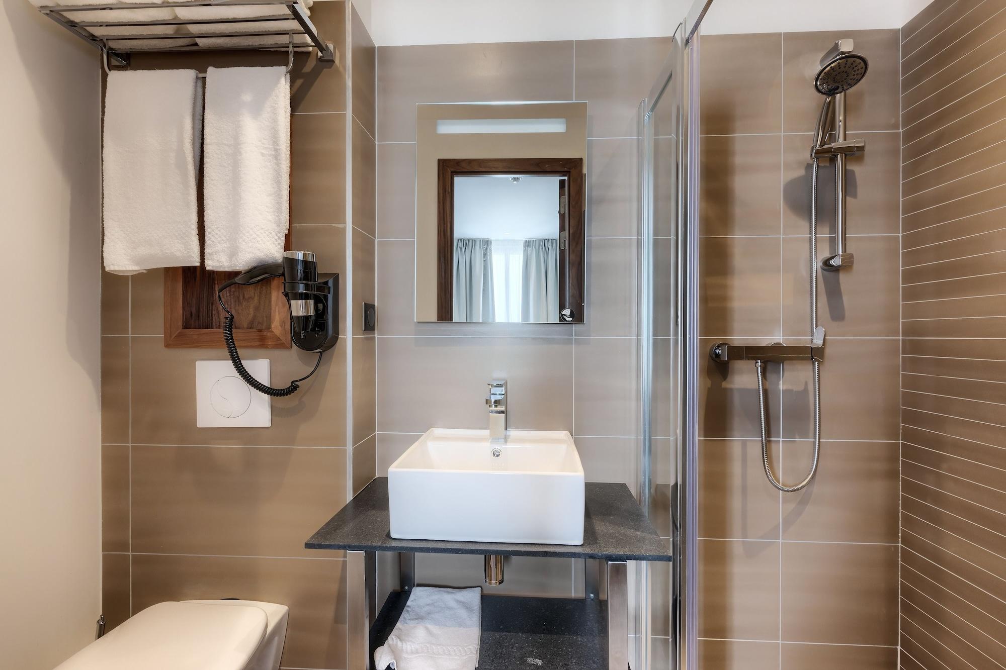 Equipamiento de Habitación Hotel Le Trente