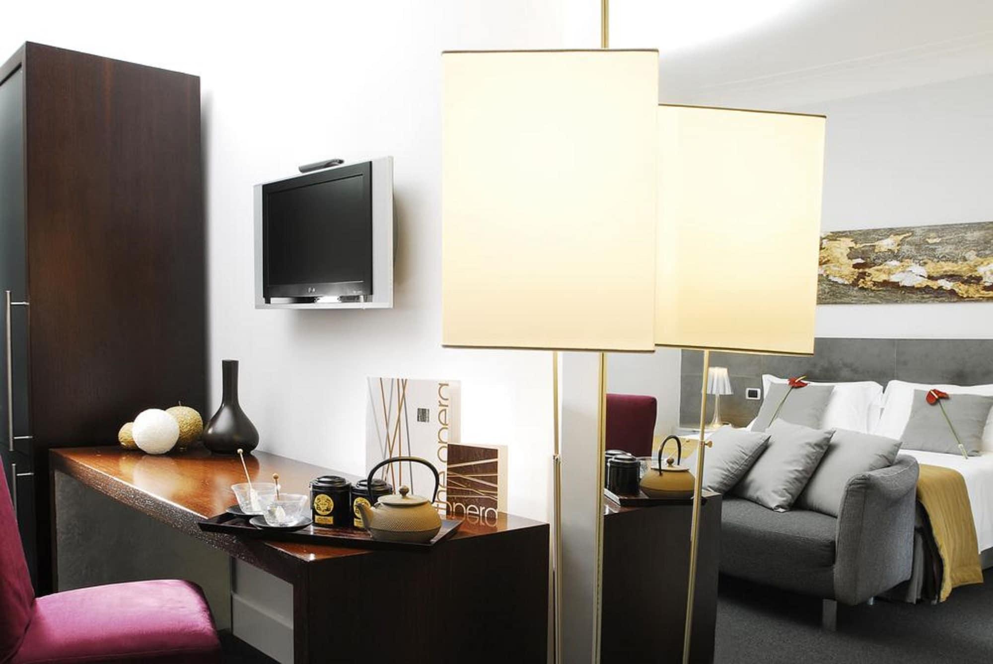 Set de Habitación The Opera Hotel
