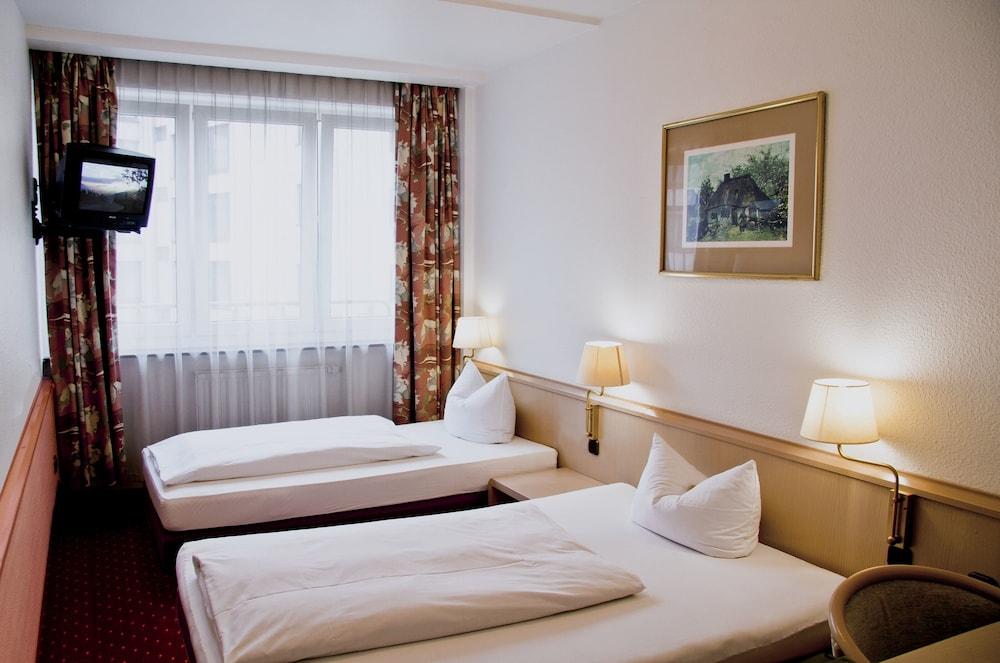 Hotel Adler Hotel Frankfurt