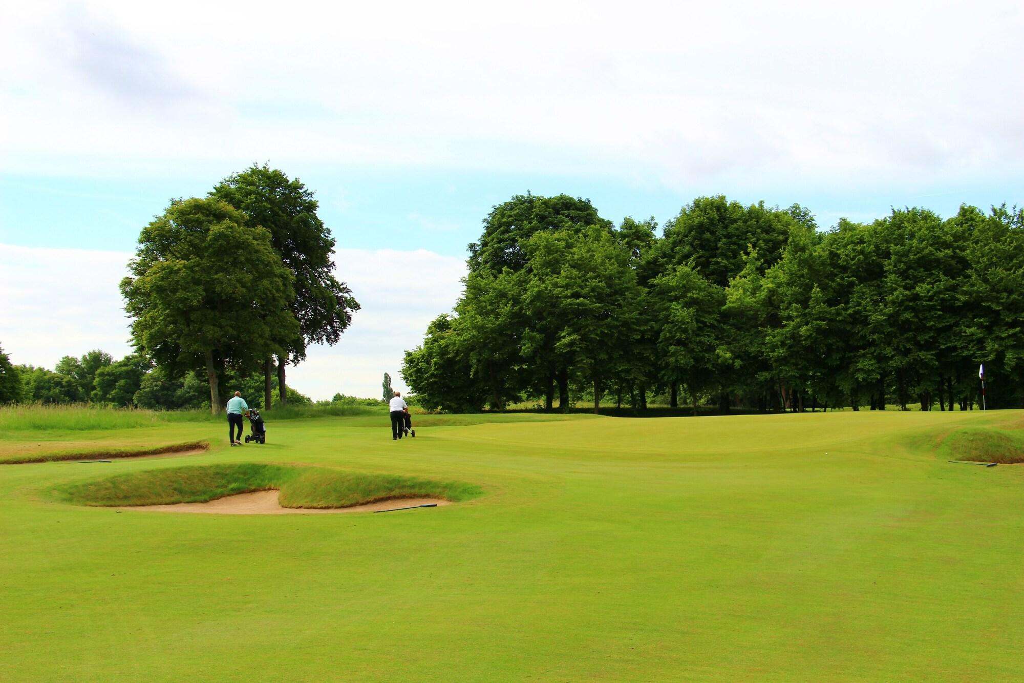 Campo de Golf Best Western Plus Hotel Du Parc Chantilly