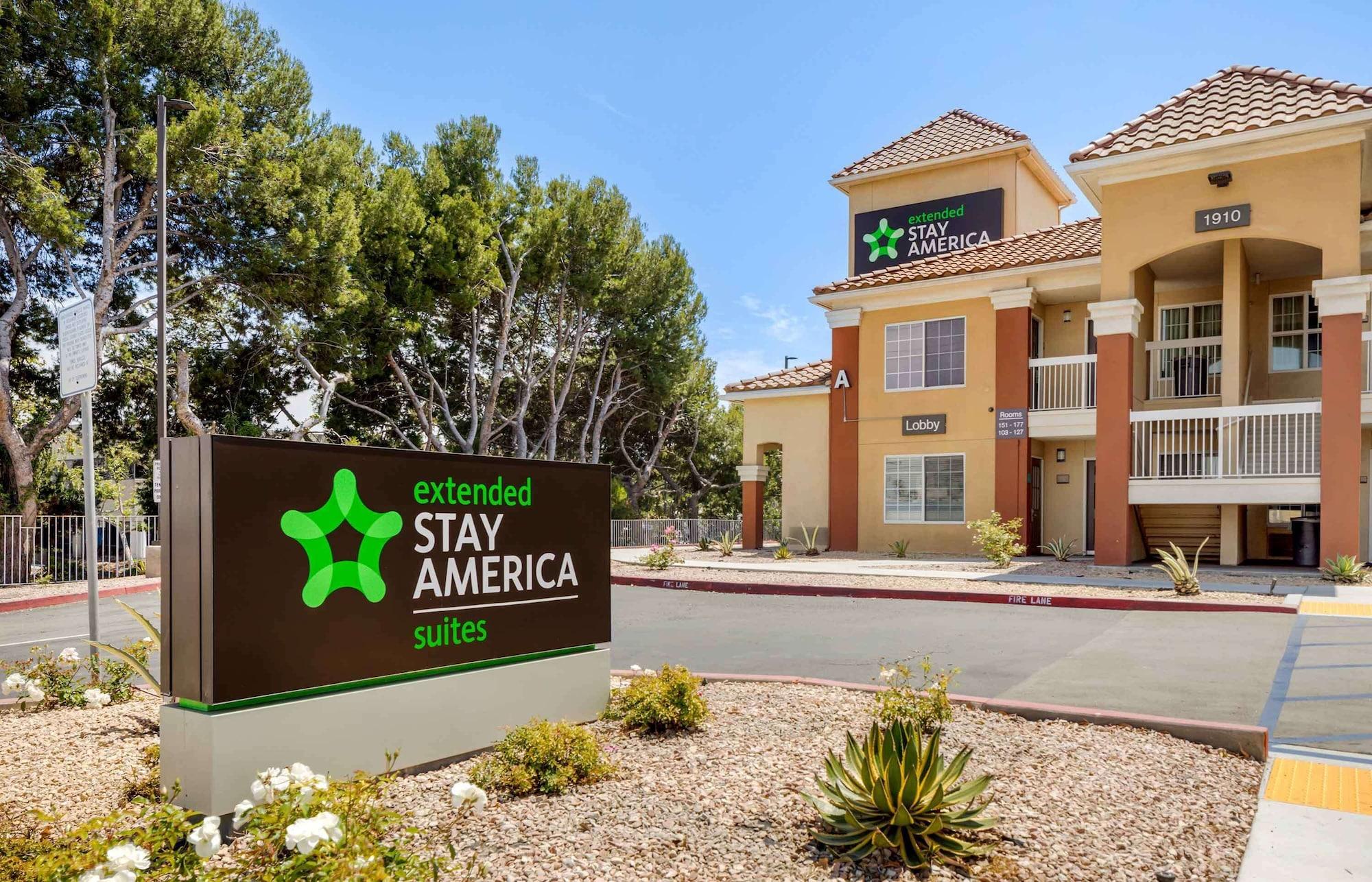 Vista Exterior Extended Stay America Suites Los Angeles LAX El Segundo