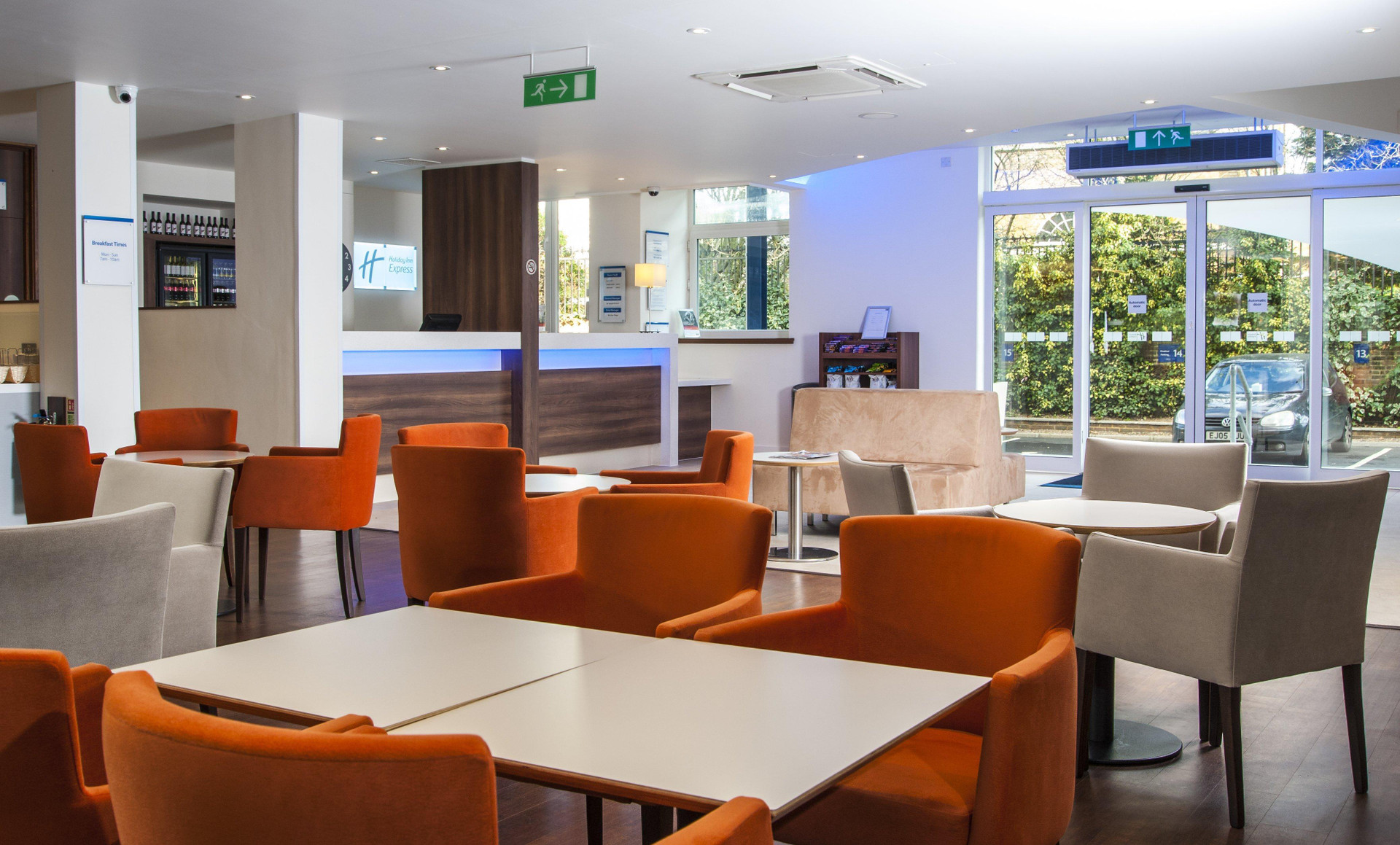 Bar/Salón Holiday Inn Express London - Vauxhall Nine Elms, an IHG Hotel