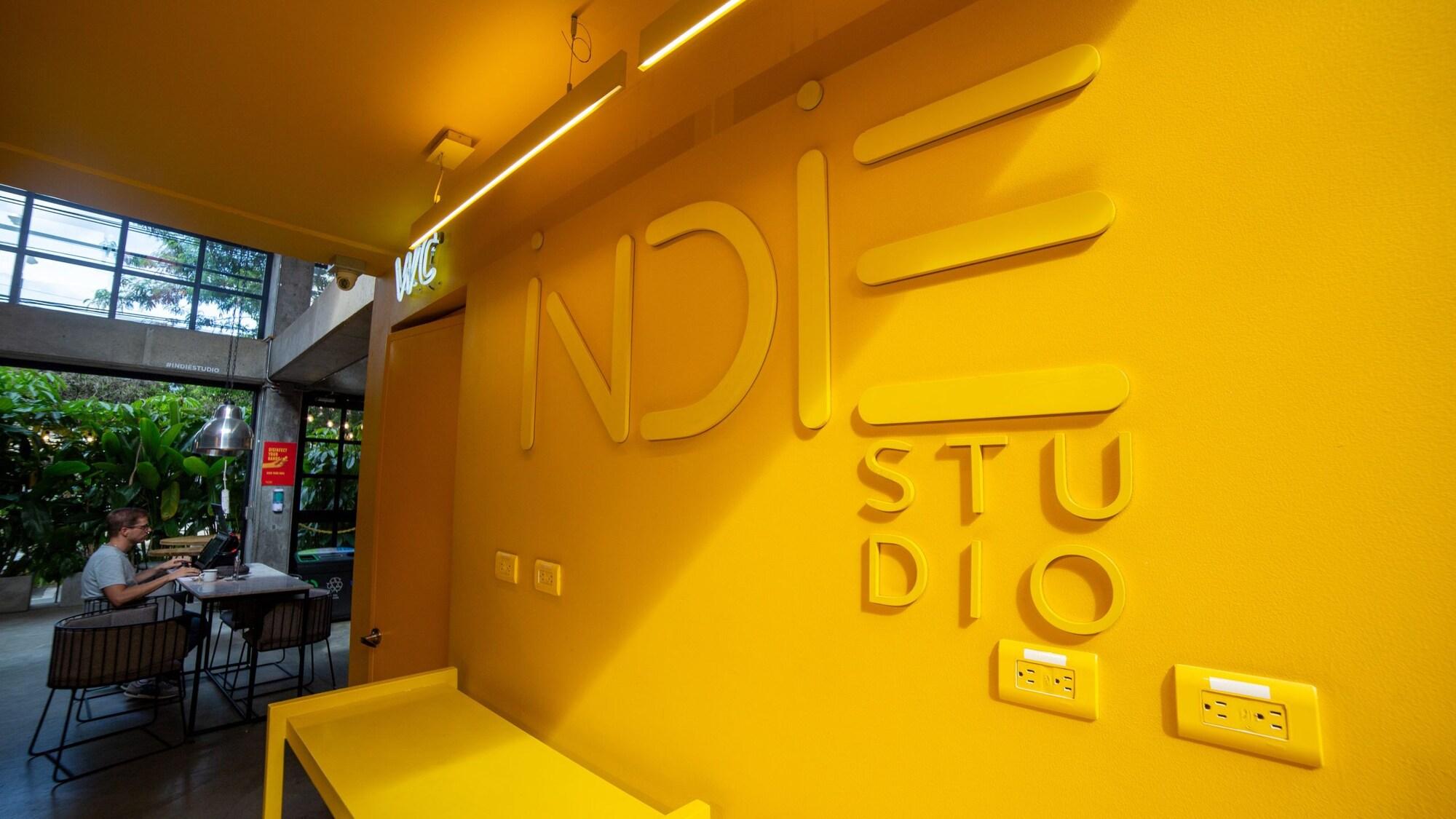 Centro de Negocios Indie Studio Hotel