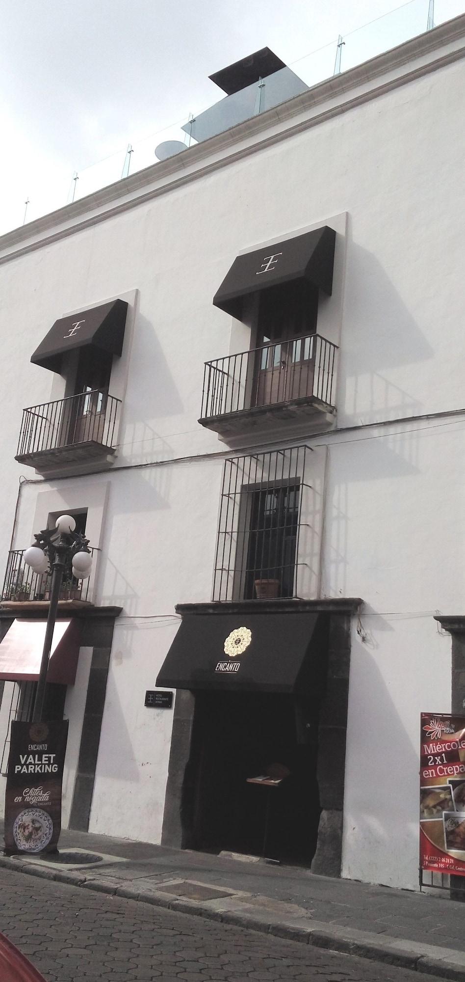 Vista Exterior El Encanto