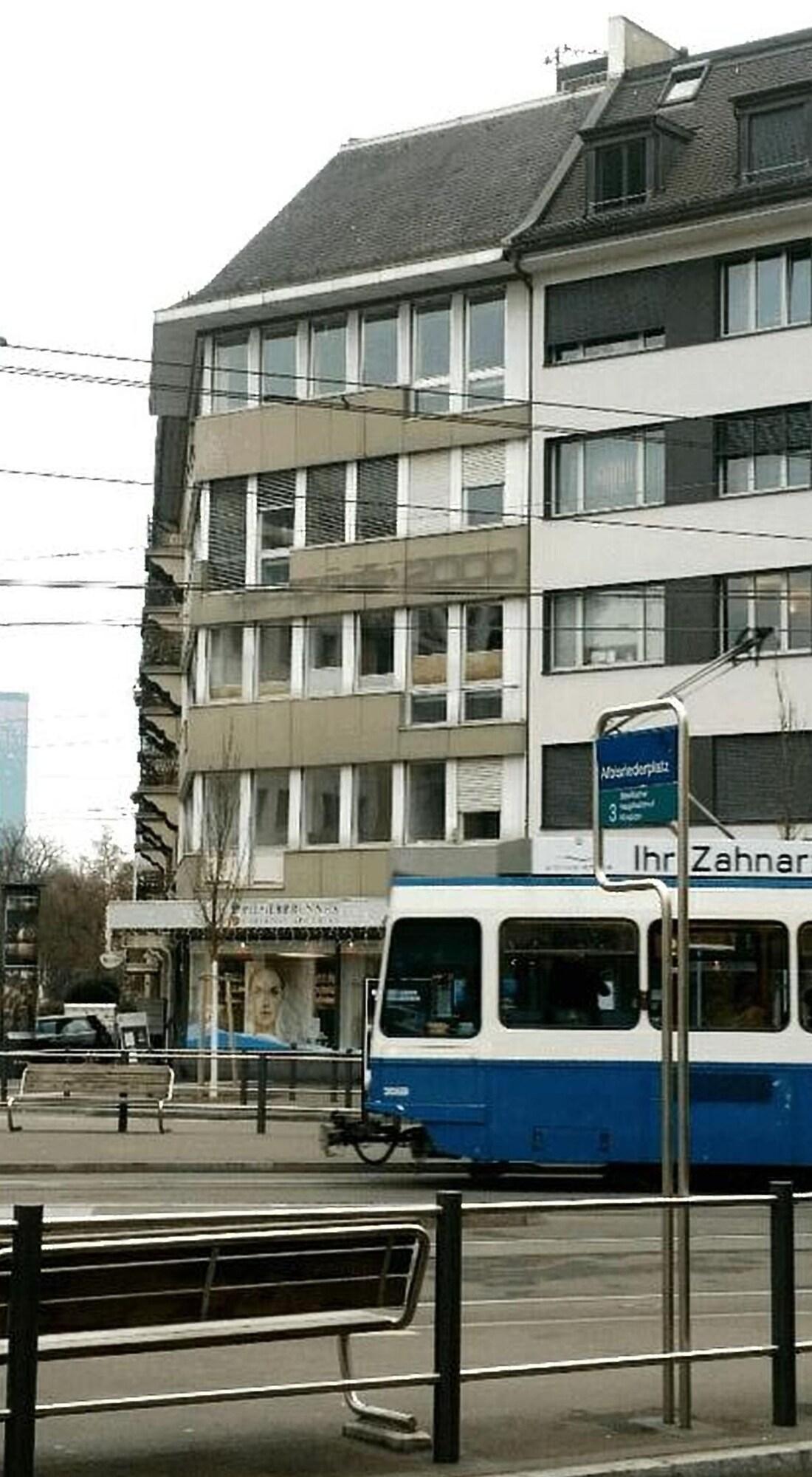 Varios Hard Hostel Zürich