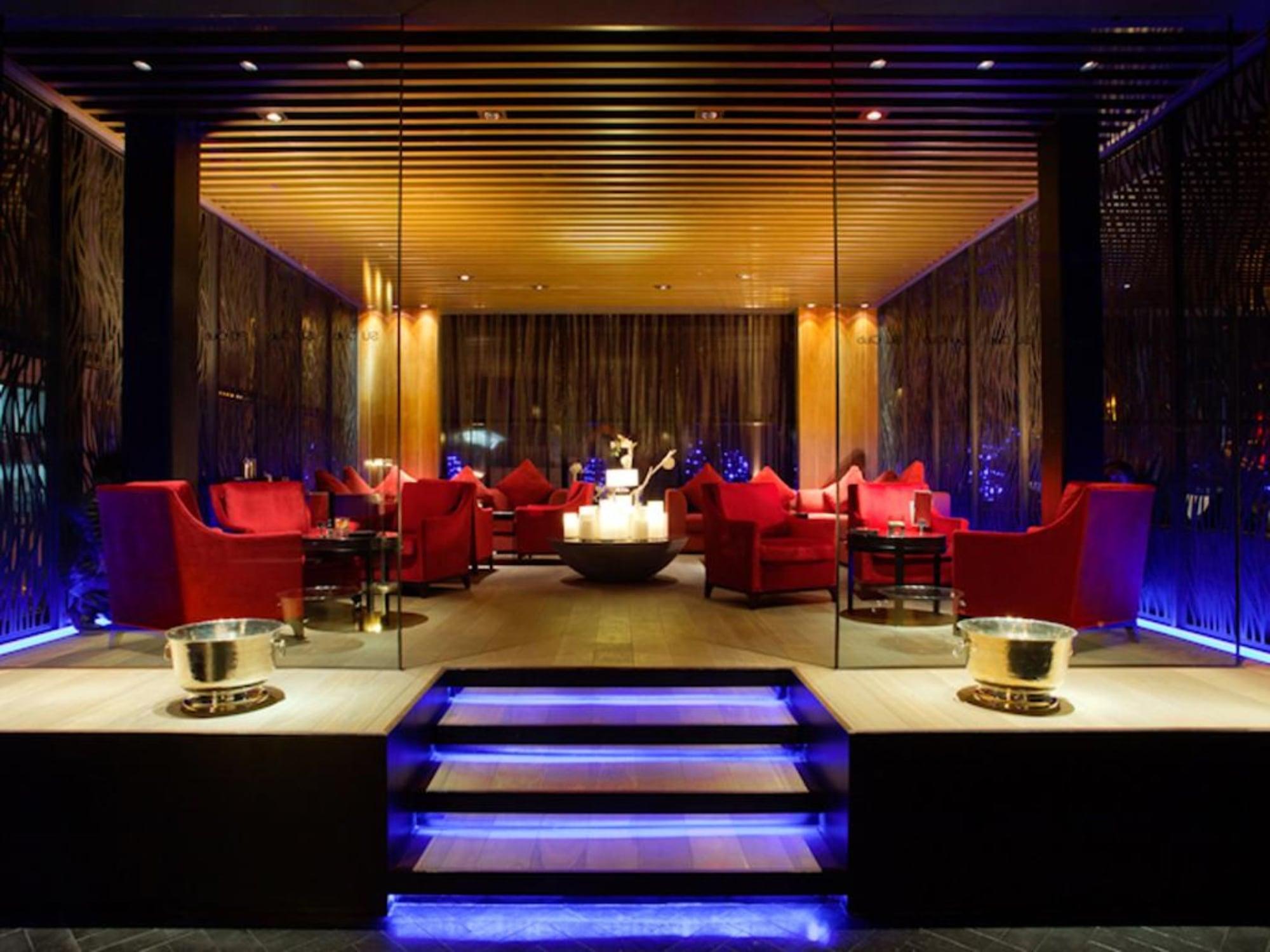 Bar/Salón Howard Johnson Parkland Hotel Dalian