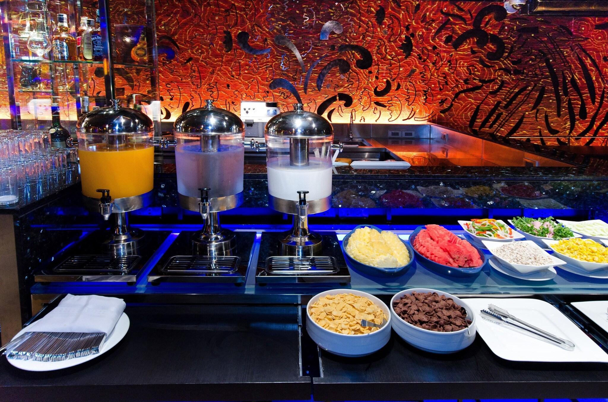 Restaurant Tongtara Riverview Hotel