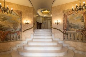 Alojamiento - Zeus Essence Bucharest Opera