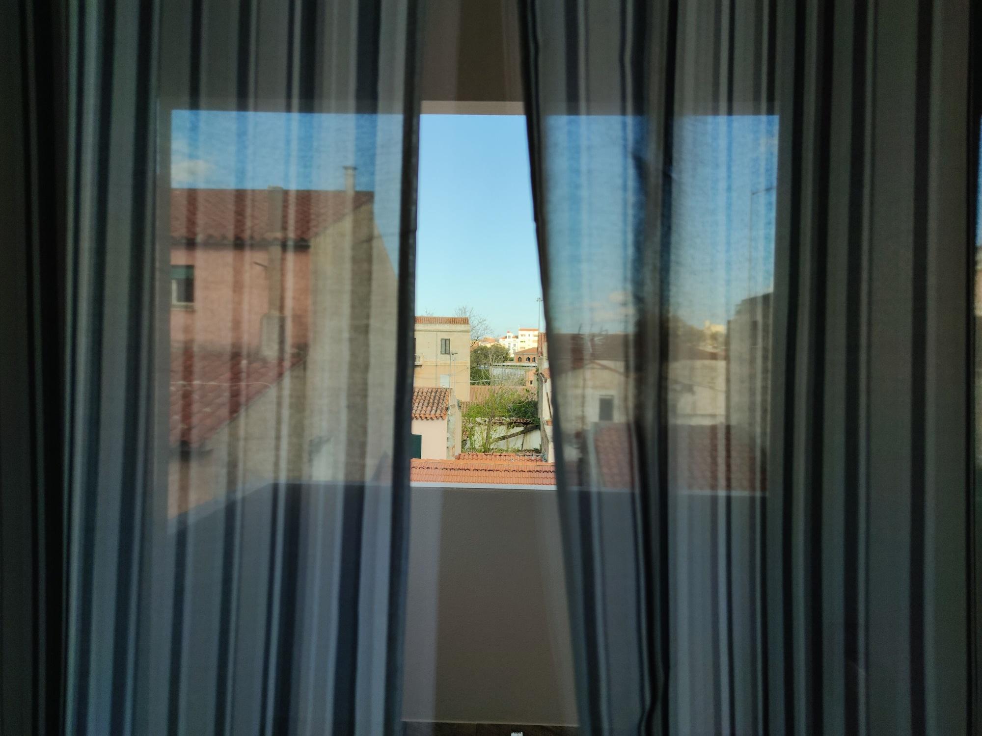Varios Altré Guest House