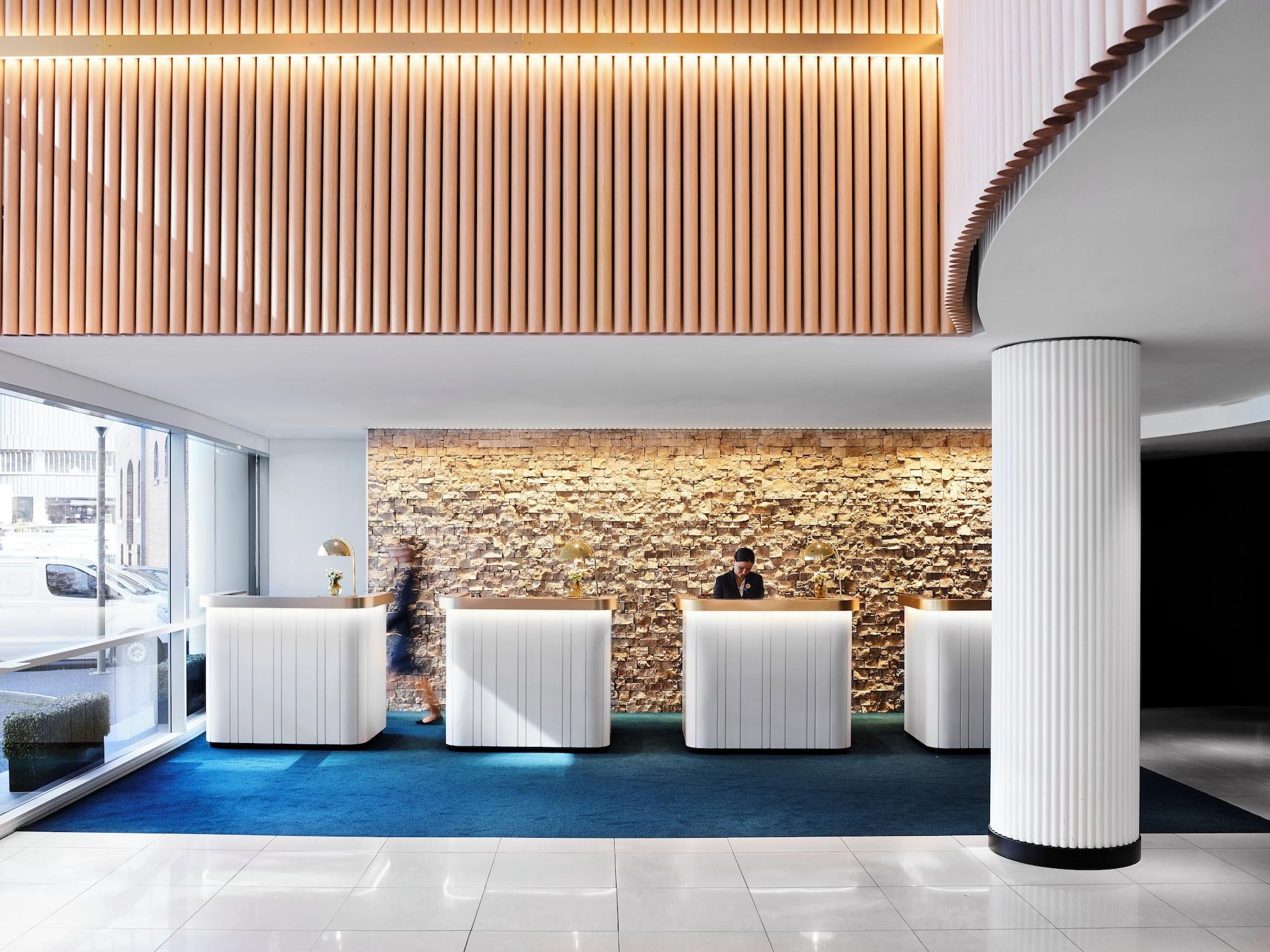 Vista Lobby Novotel Sydney Darling Square