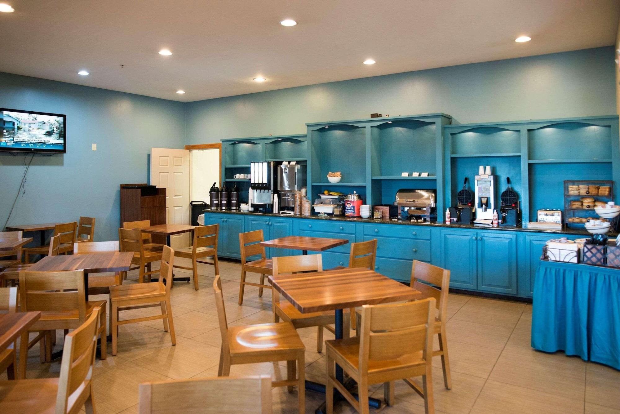 Restaurant Country Inn & Suites by Radisson, Effingham, IL