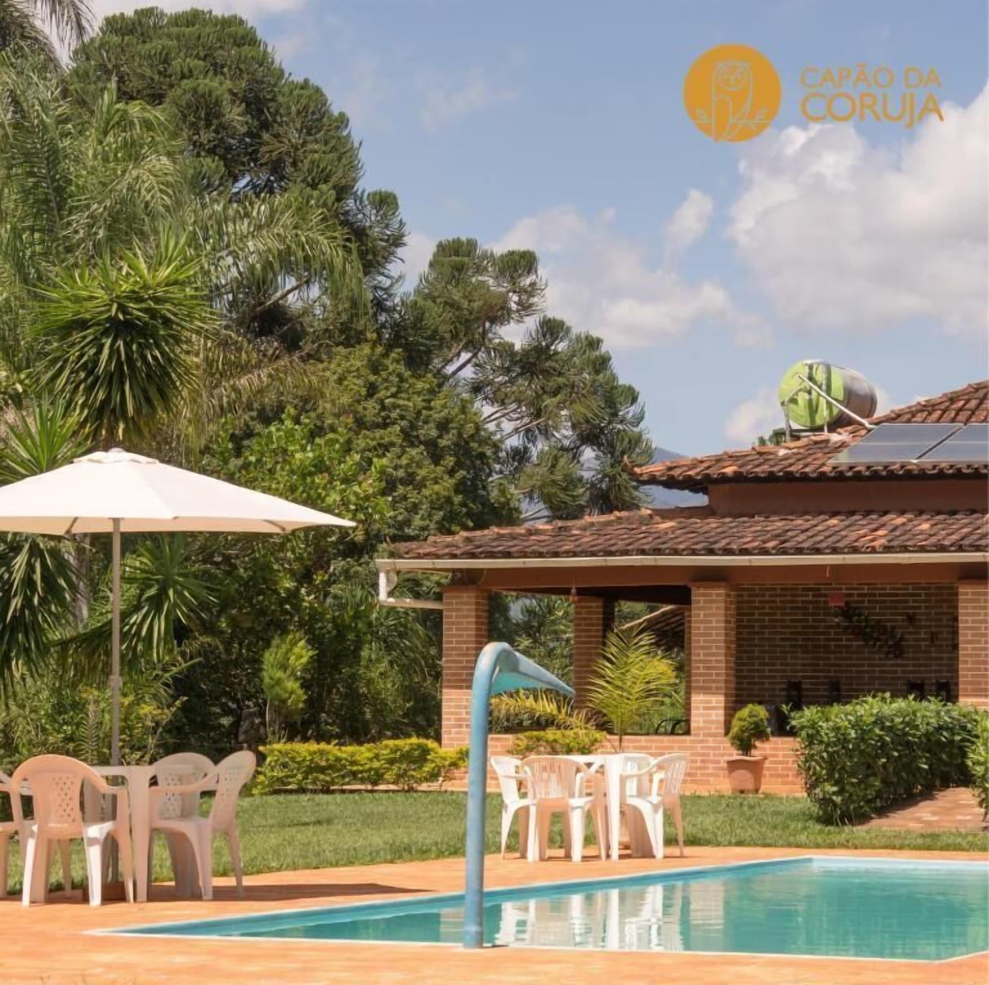 Vista Piscina Pousada Capão da Coruja