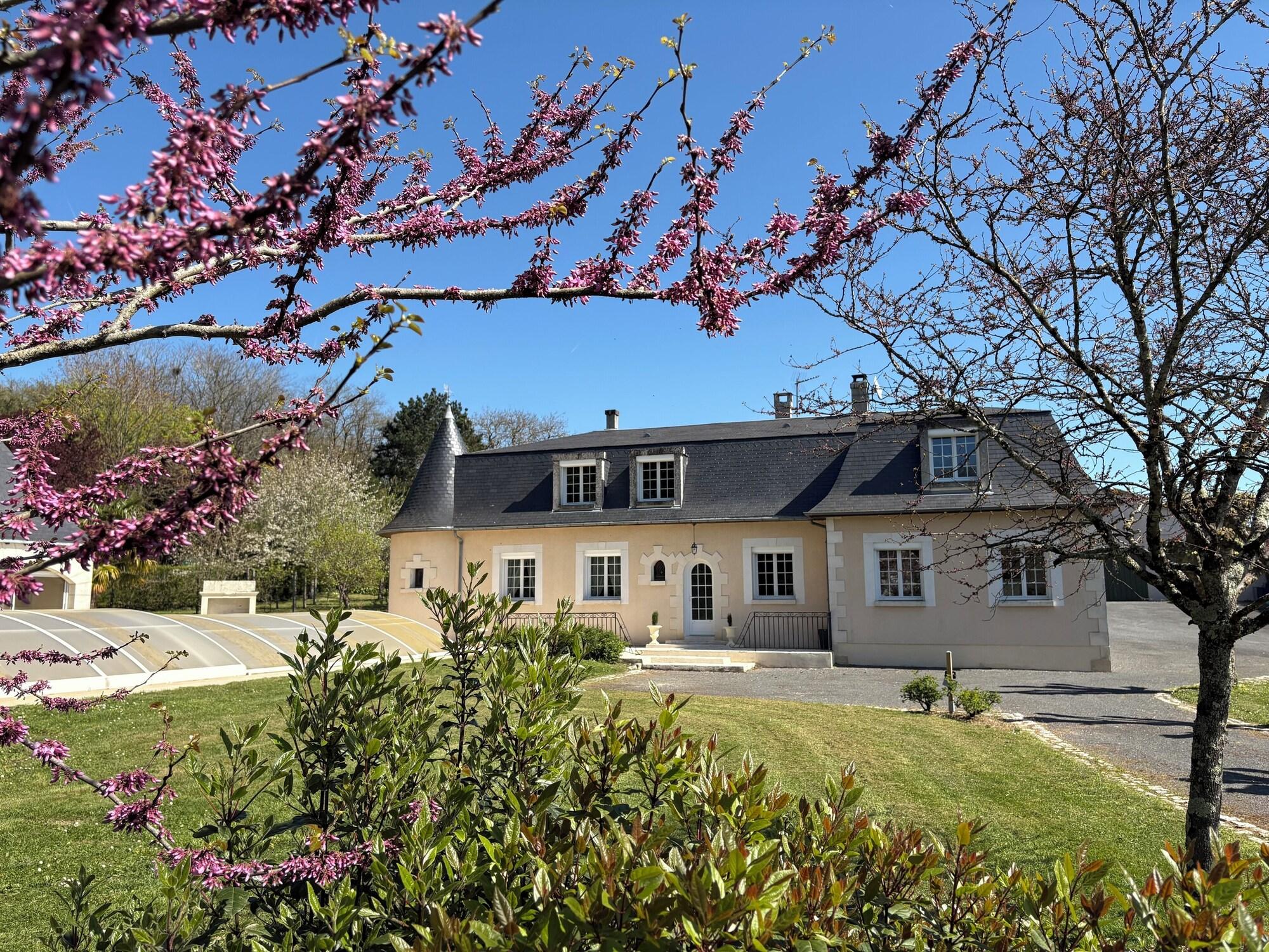 Vista Exterior Le Manoir 1977
