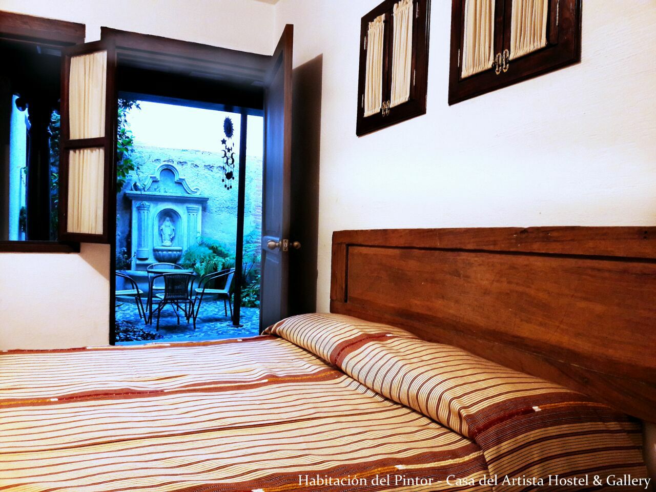 Habitación HOSTAL CASA DEL ARTISTA & GALERIA
