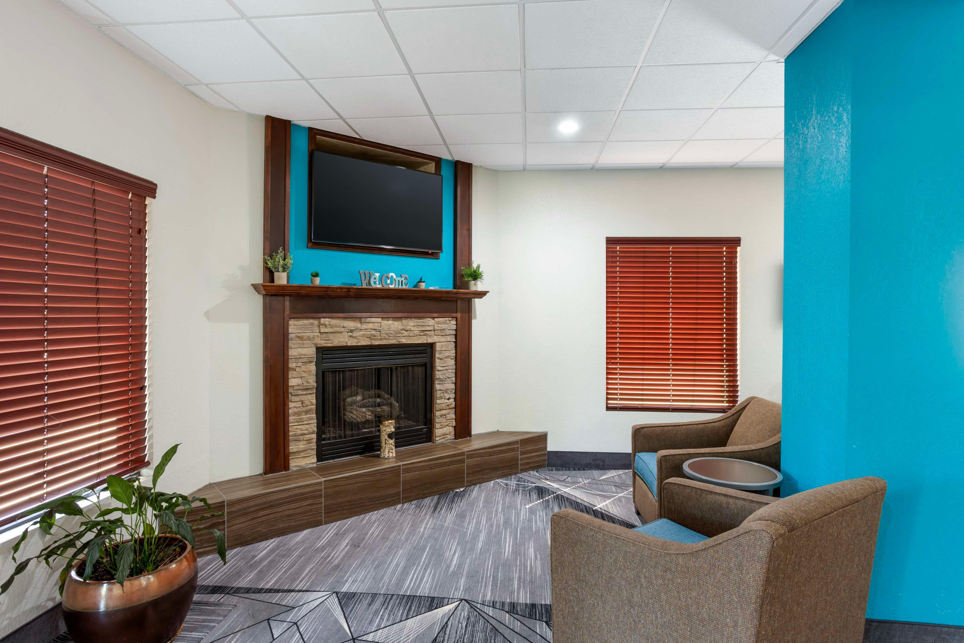 Vista Lobby Best Western Plus Springfield Airport Inn