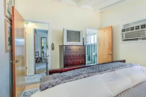 Arriendo temporal - Waterfront White Lake Vacation Rental!