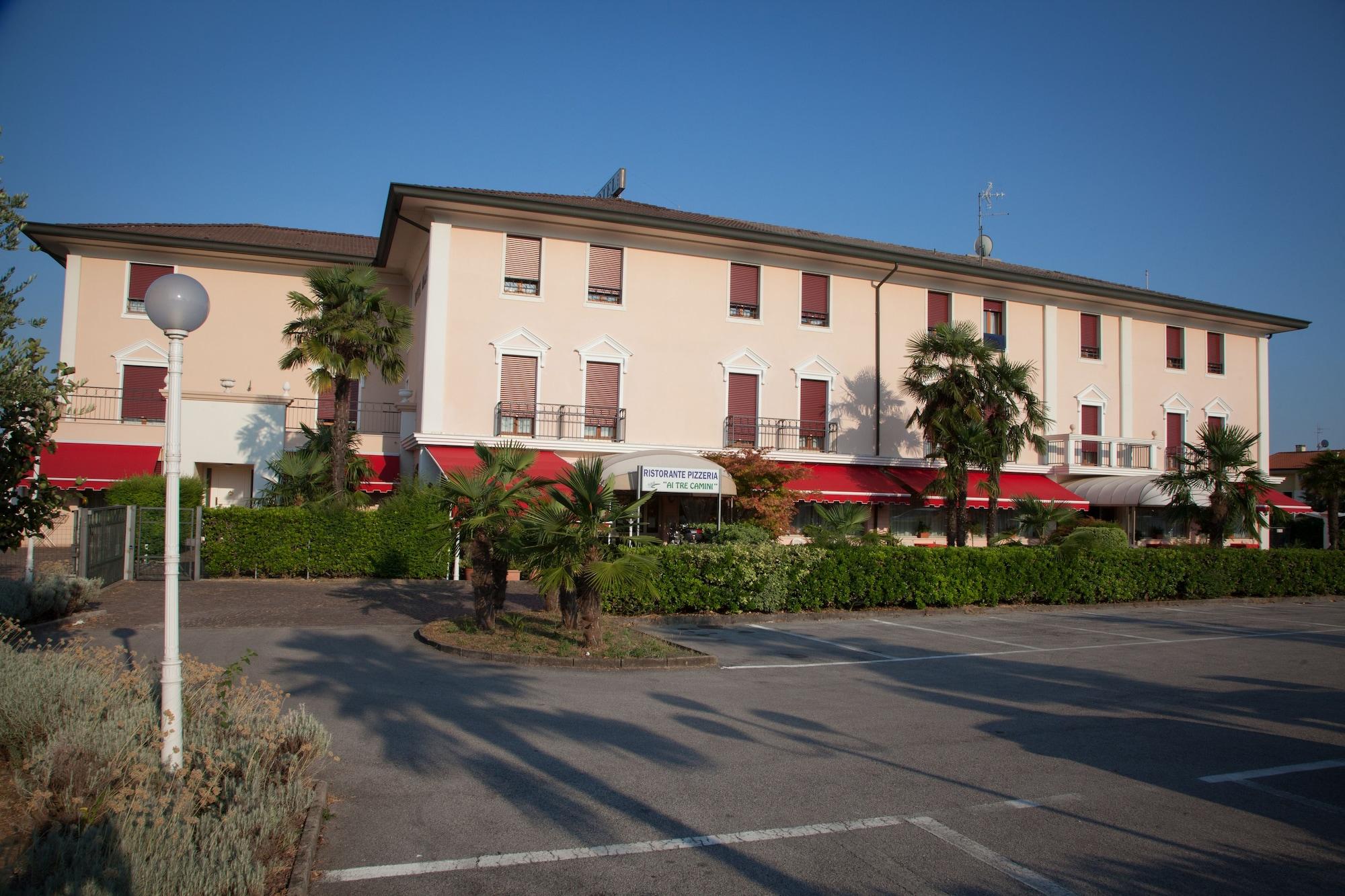 Varios Hotel Master