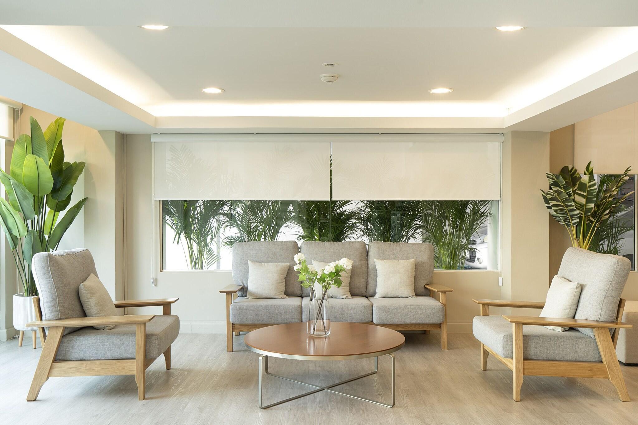 Vista Lobby Bangkok Loft Inn