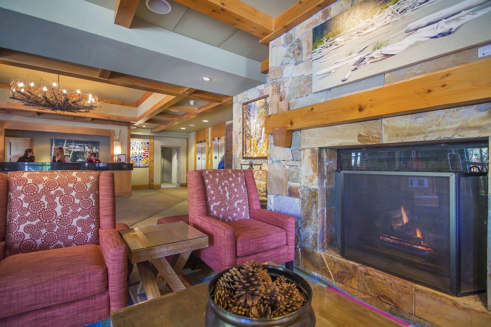 Vista Lobby Carleton Lodge