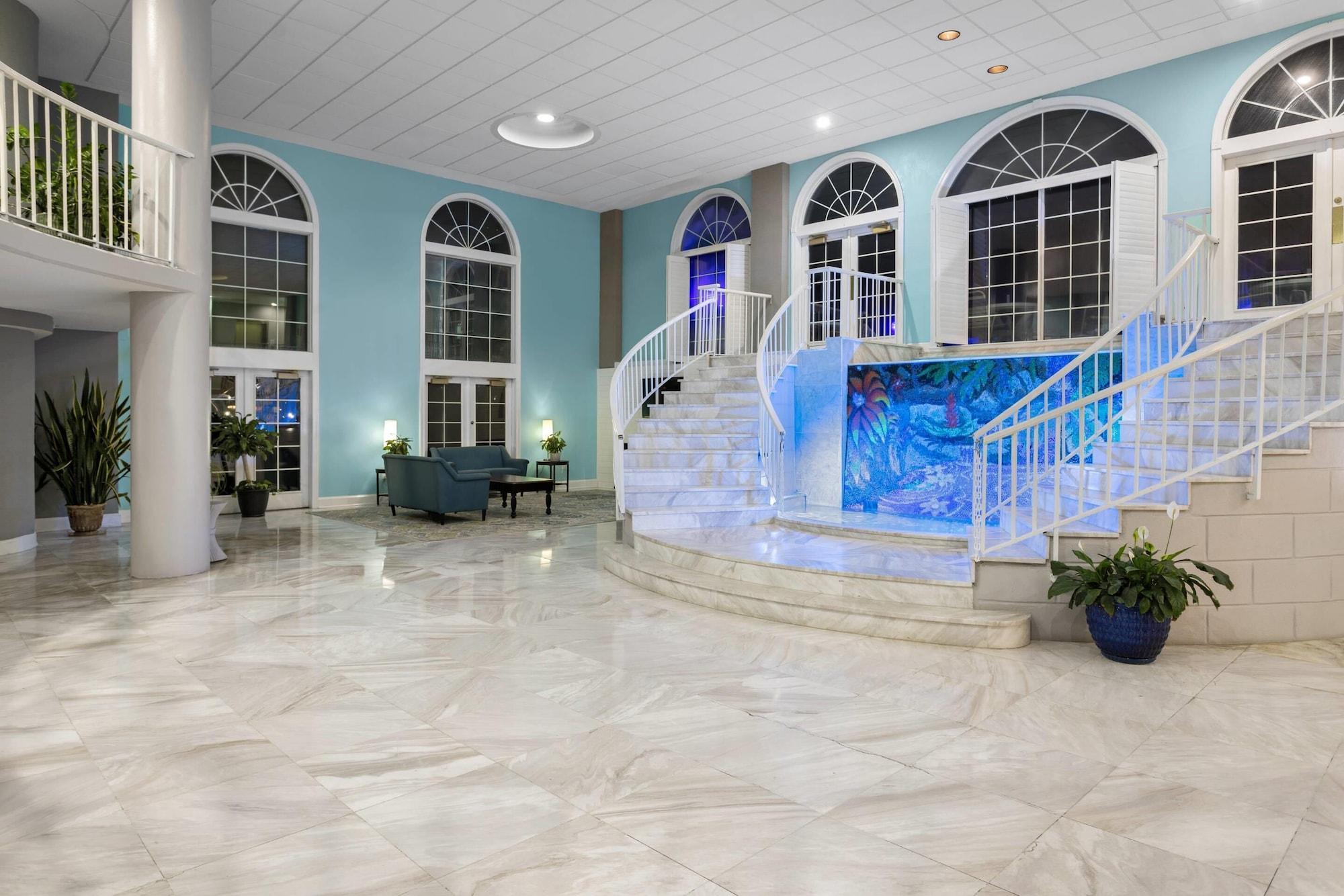 Vista Lobby Coconut Malorie Resort Hotel, Ascend Hotel Collection