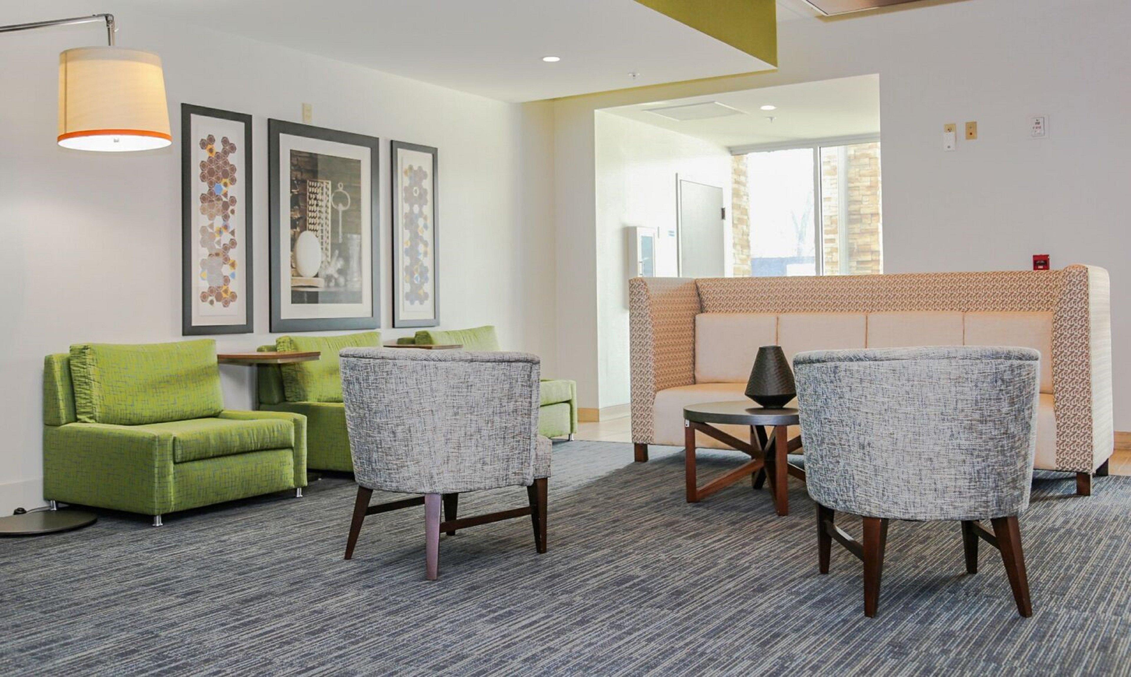 Vista Exterior Holiday Inn Express & Suites Kingston-Ulster IHG