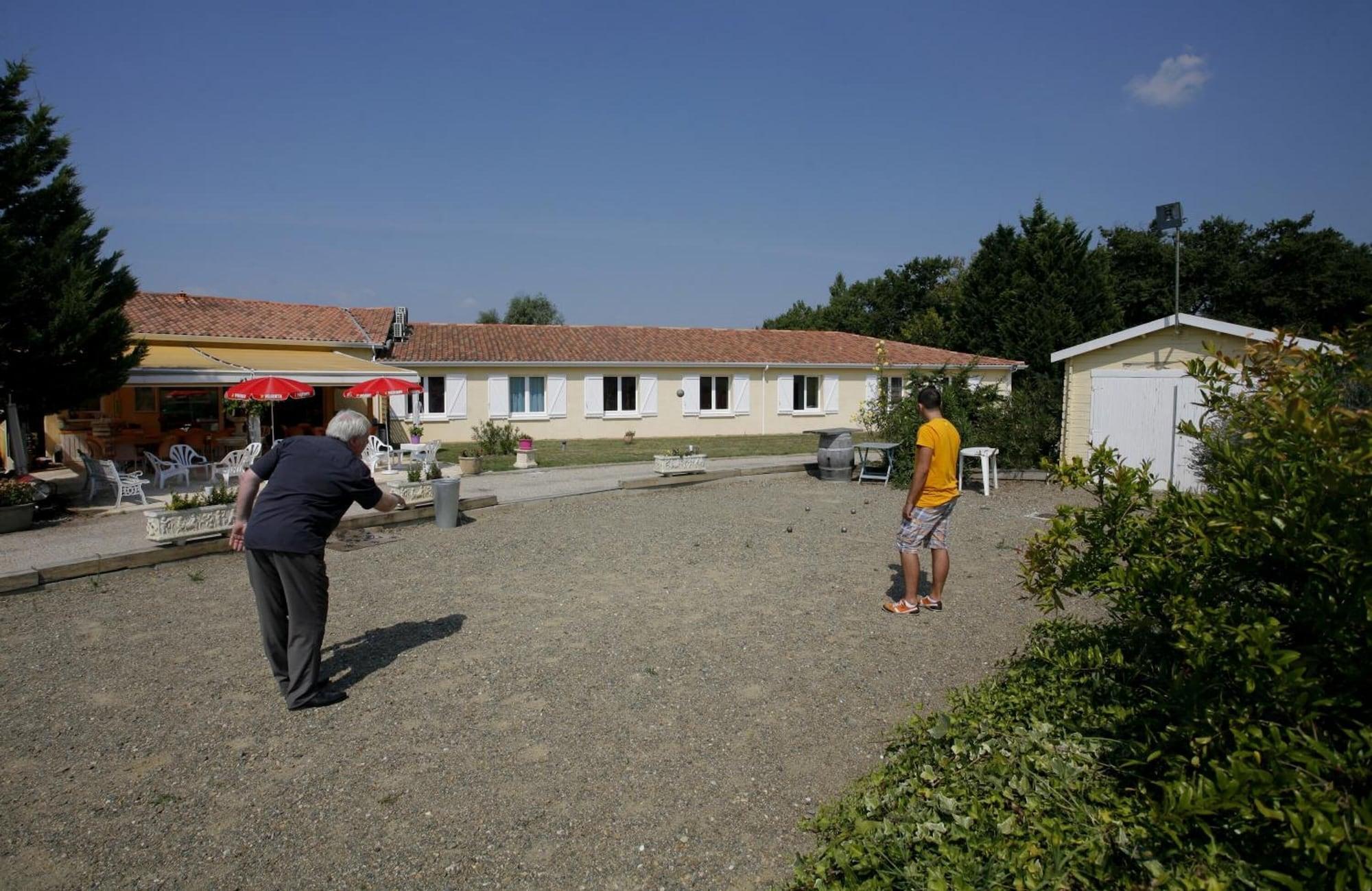 Instalaciones Recreativas Logis Hotel Corintel, Bordeaux Est