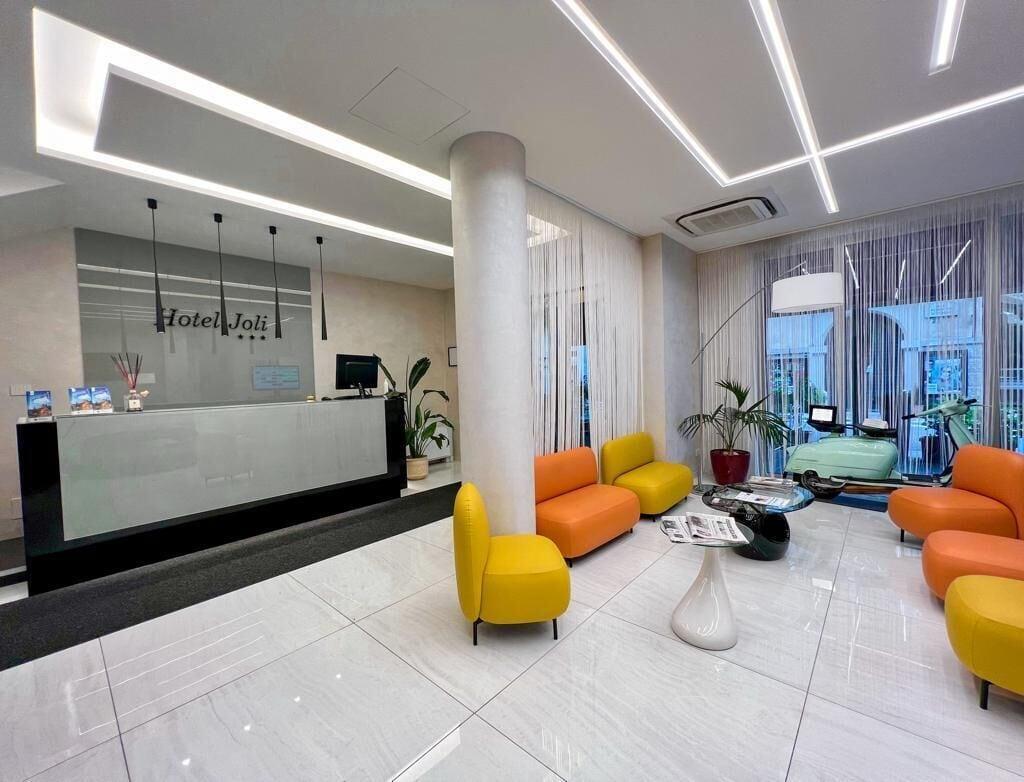 Vista Lobby Hotel Joli