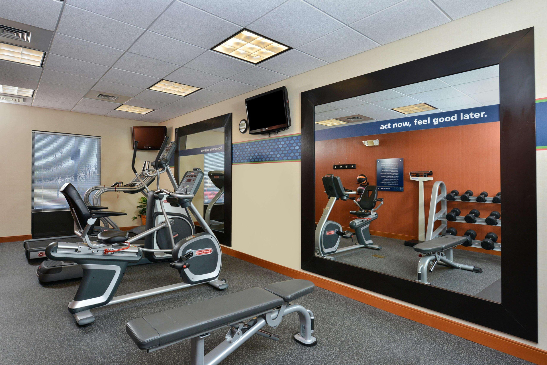 Gimnasio Hampton Inn Farmville, VA