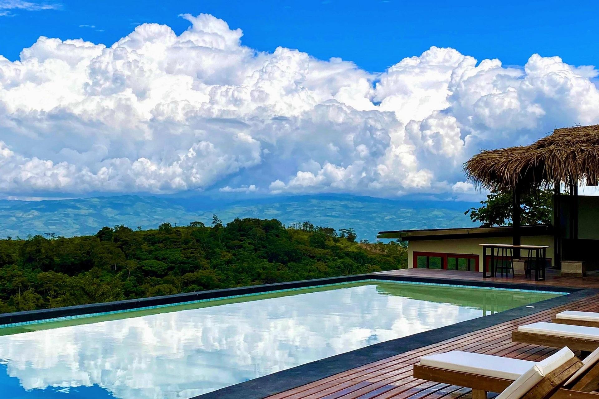 Vista Piscina El Resort de Yanashpa-Tarapoto