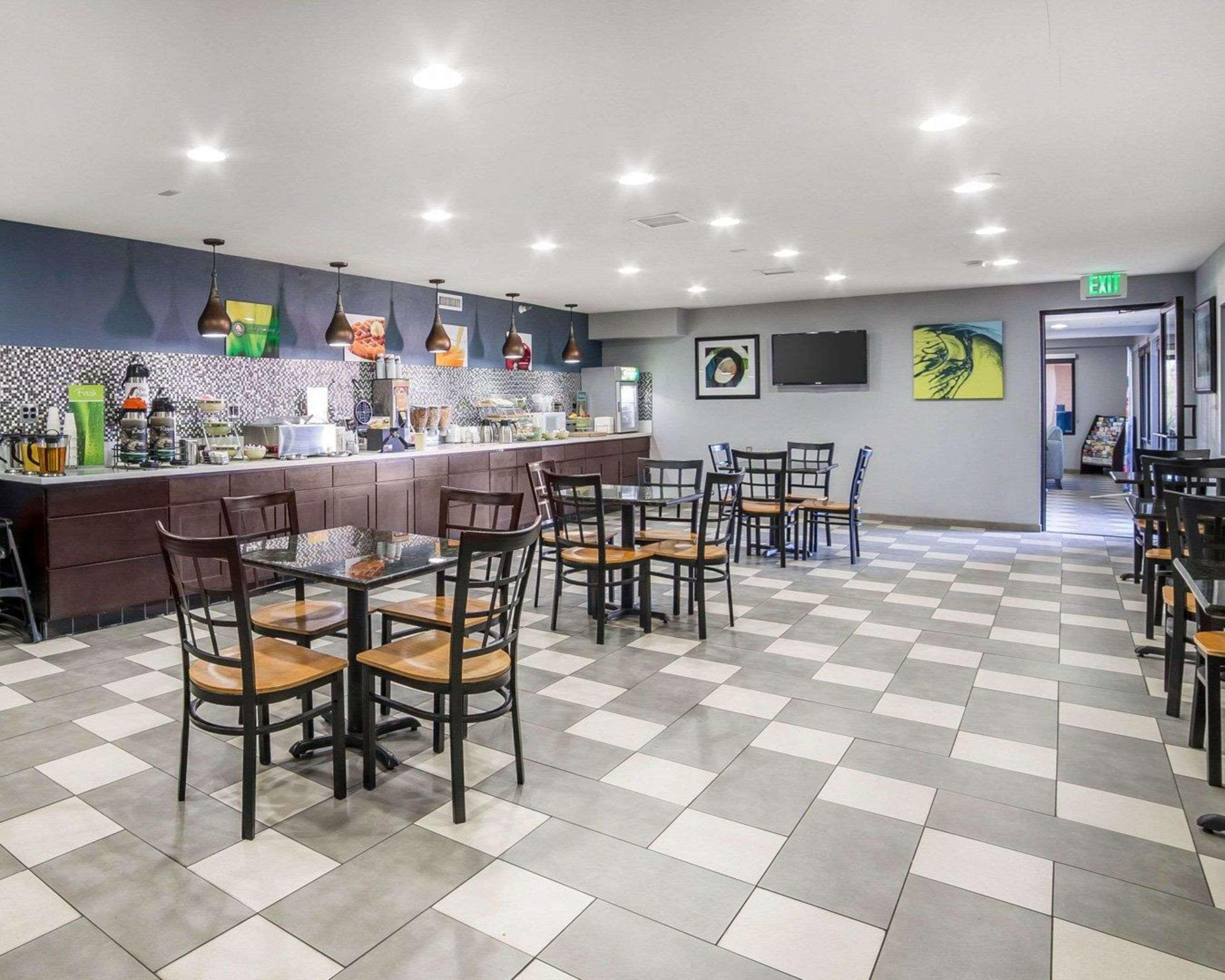 Restaurant Rodeway Inn & Suites Needles