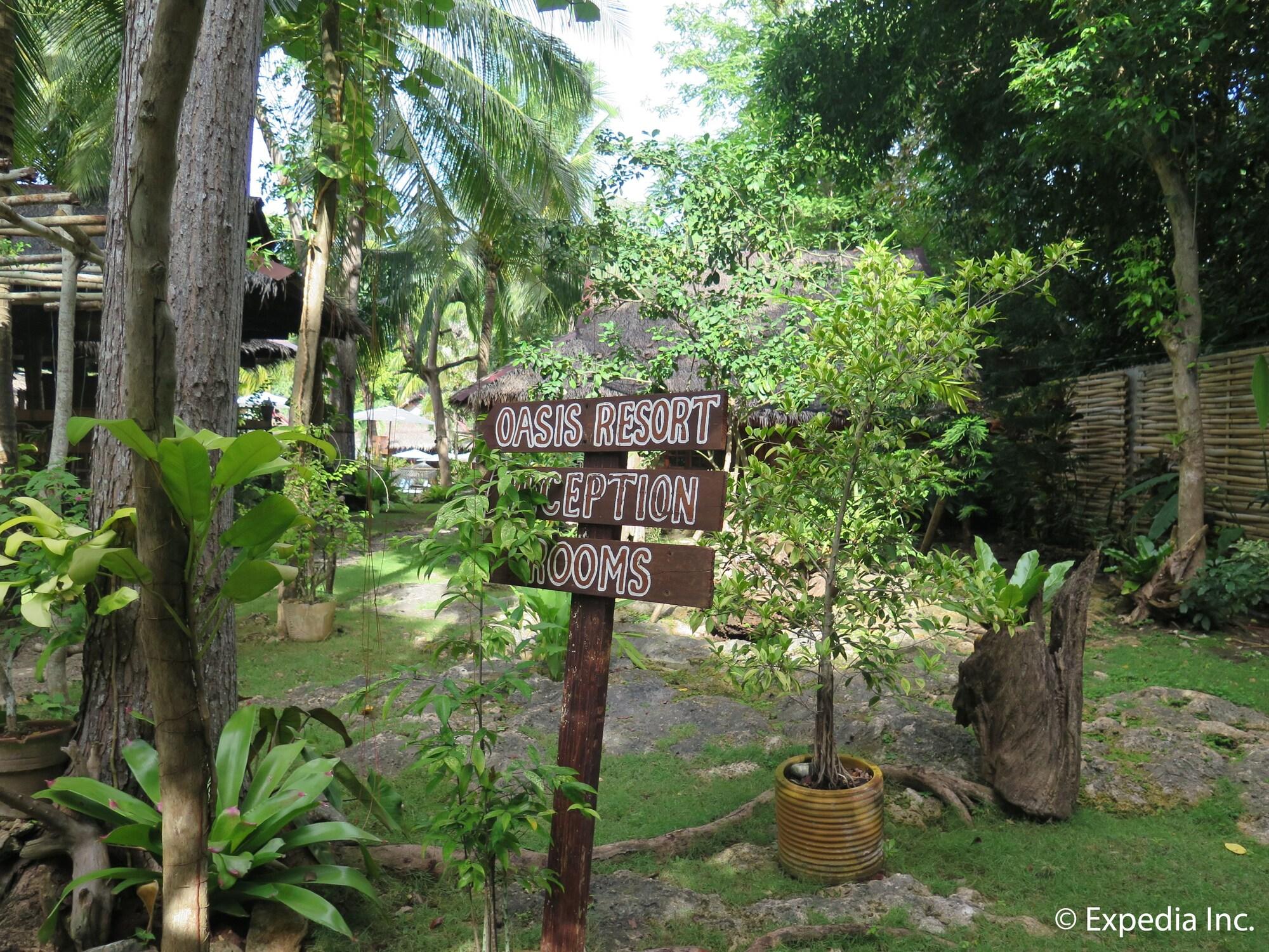 Vista Exterior Oasis Resort