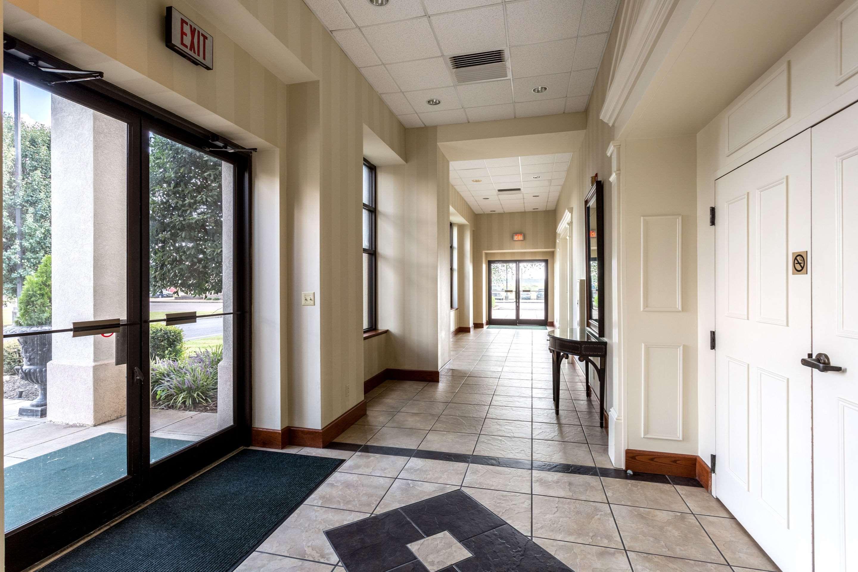 Vista Lobby Quality Inn Union City