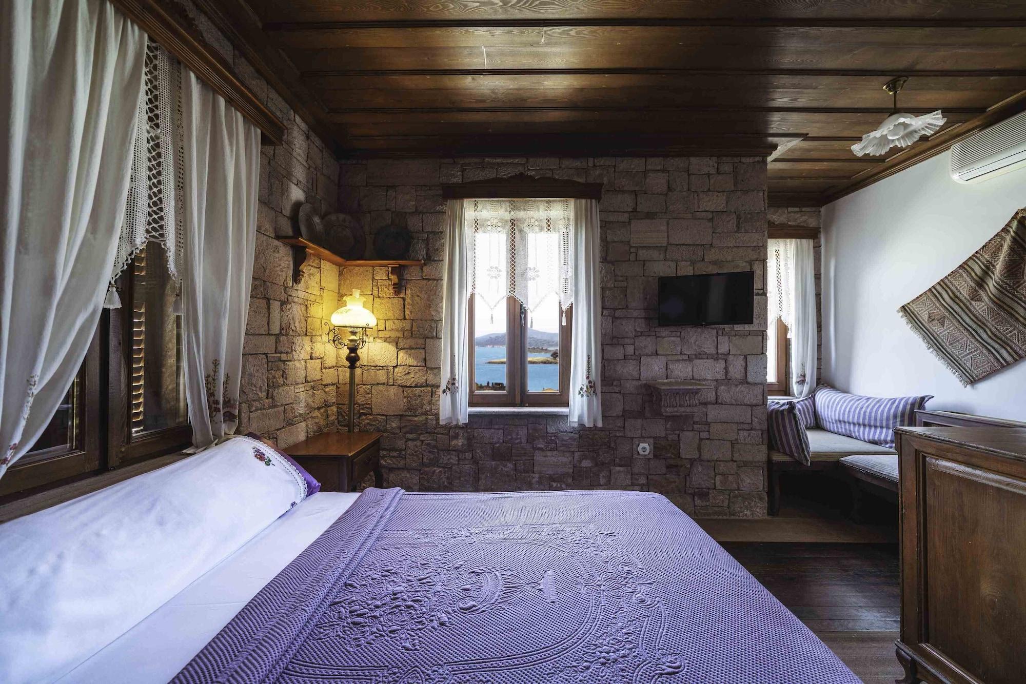 Varios Tas Konak Hotel