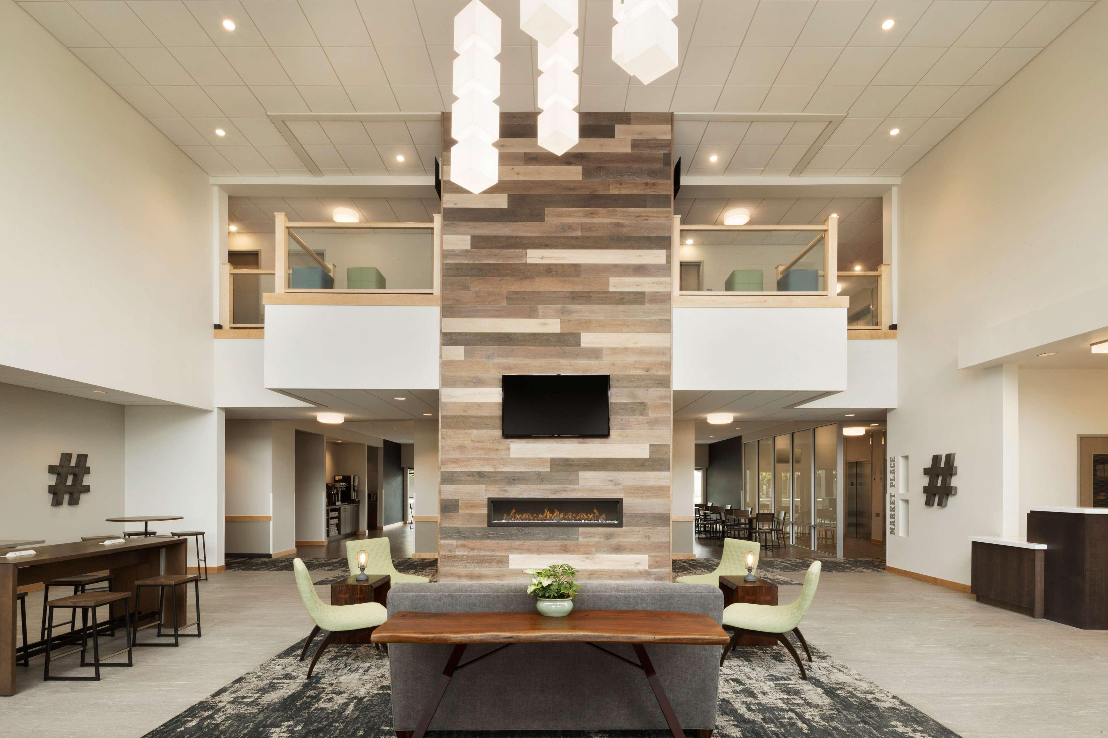 Vista Lobby Best Western Plus Peppertree Nampa Civic Center Inn