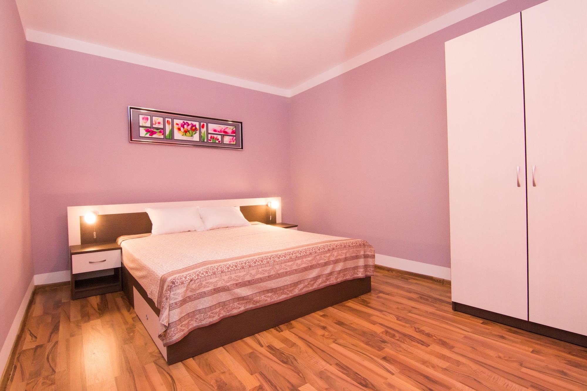 Varios Haus Paltinul