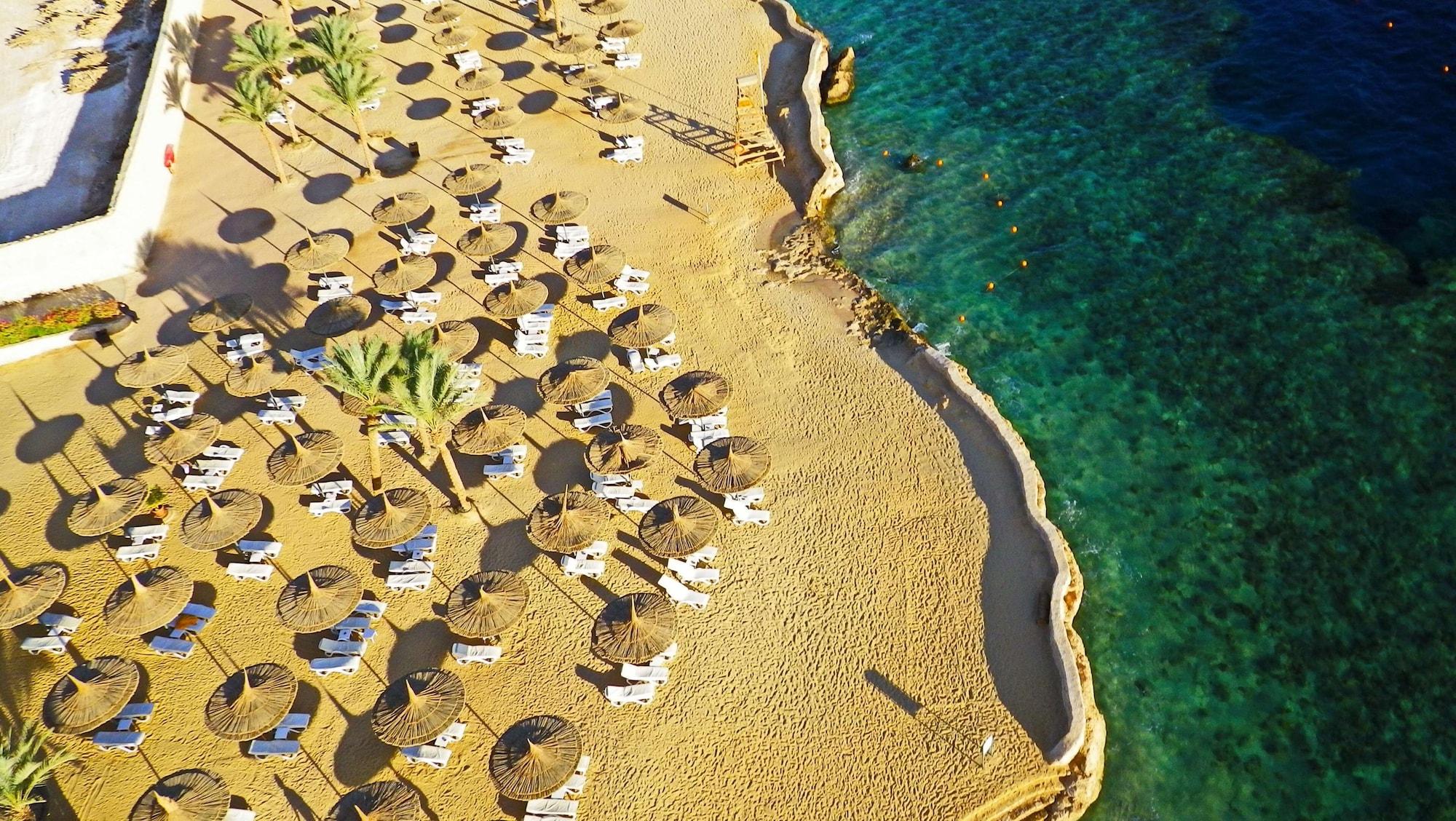 Playa Reef Oasis Blue Bay Resort