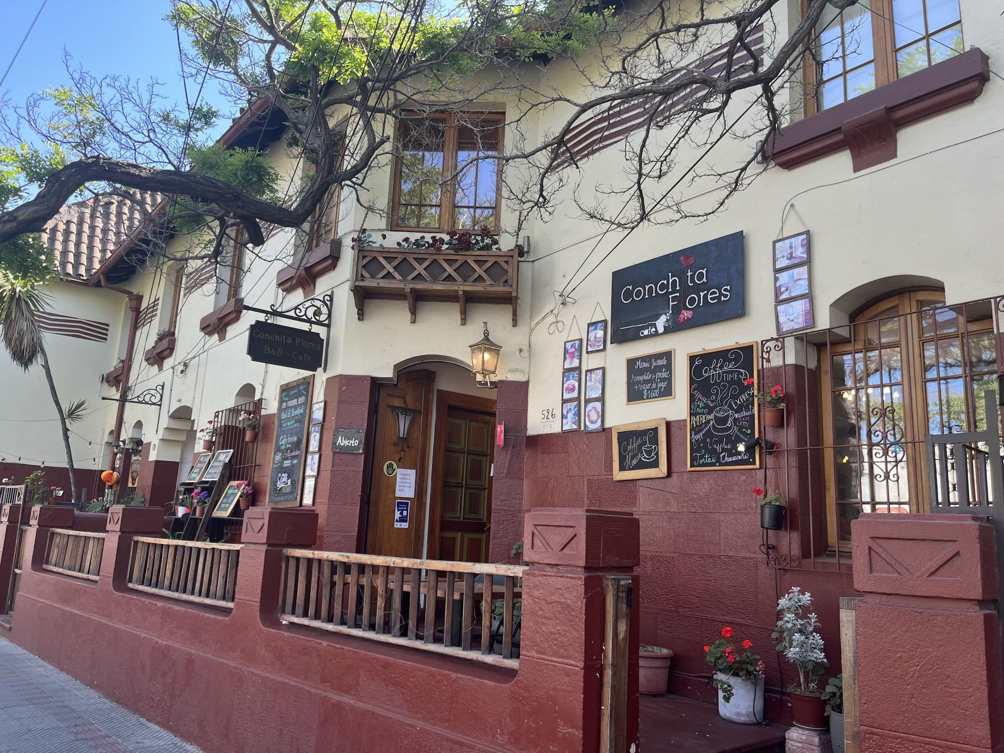 Vista Exterior Conchita Flores B&B